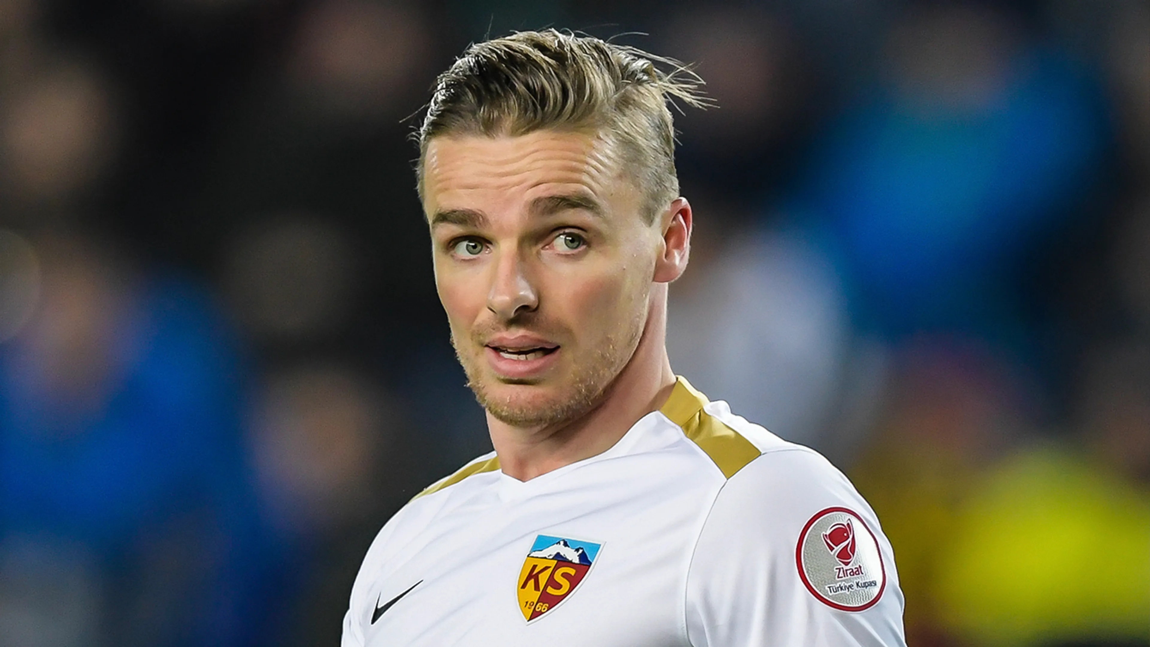 Rienstra keert definitief terug naar de Eredivisie
