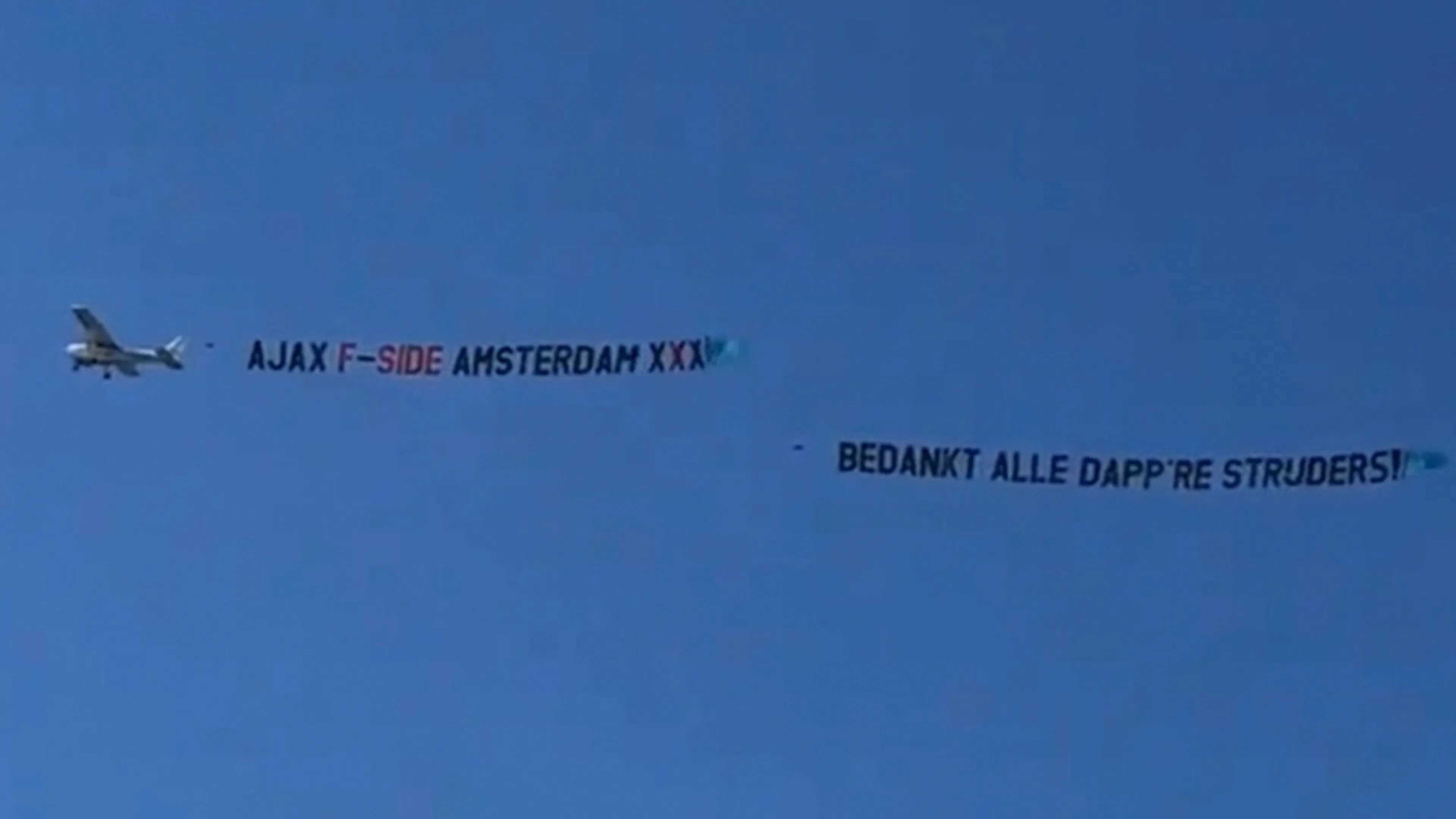 PRACHTIG! F-Side bedankt 'dapp're strijders' vanuit de lucht