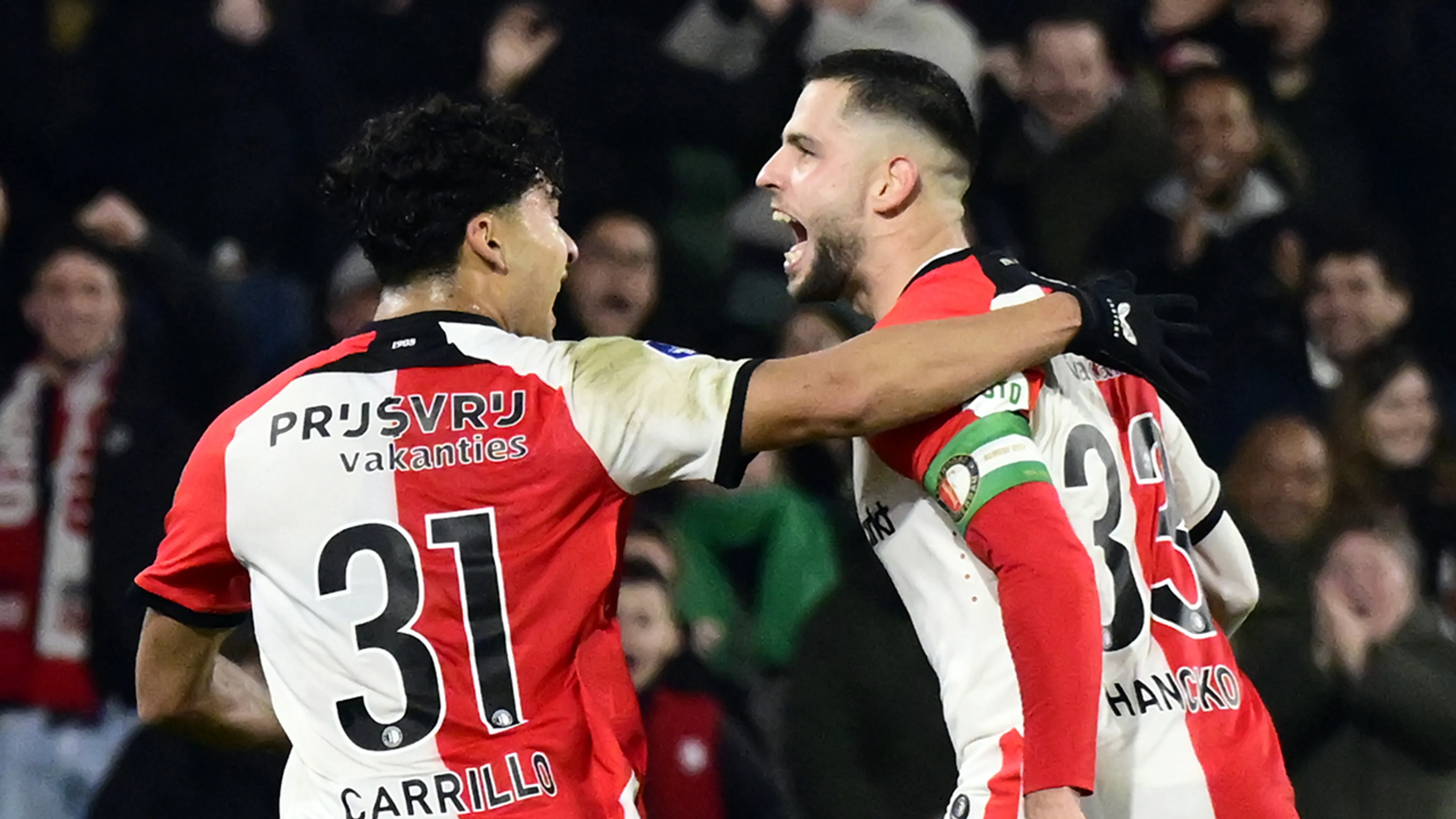Dávid Hancko bezorgt Feyenoord in slotfase moeizame zege op Almere City