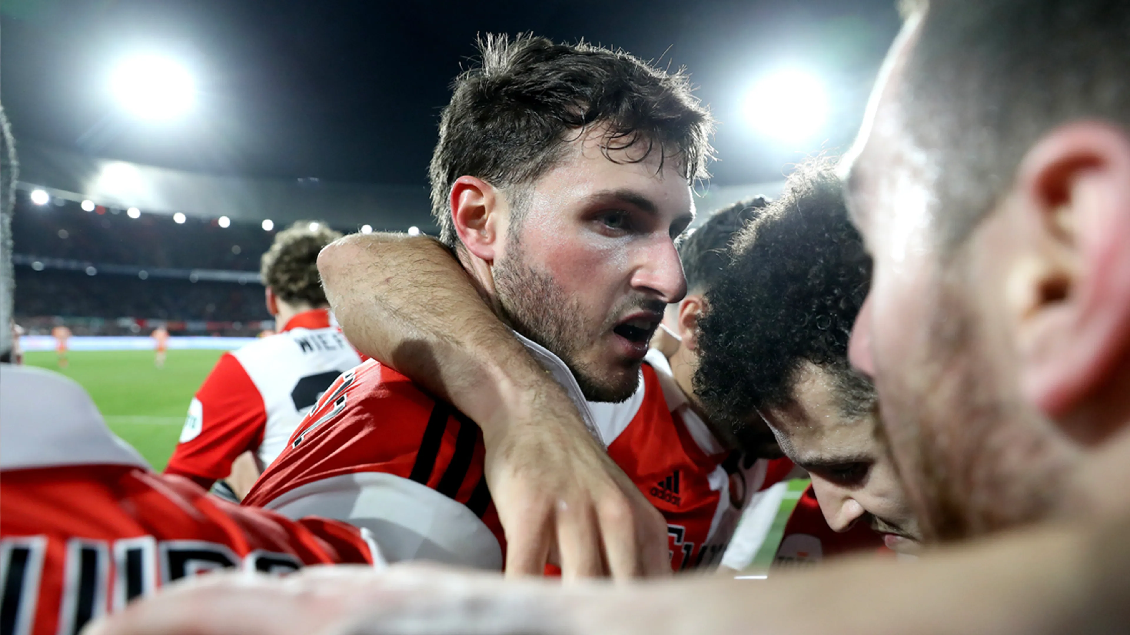 Feyenoord - Sjachtar Donetsk en AZ - Lazio donderdag te zien bij Veronica