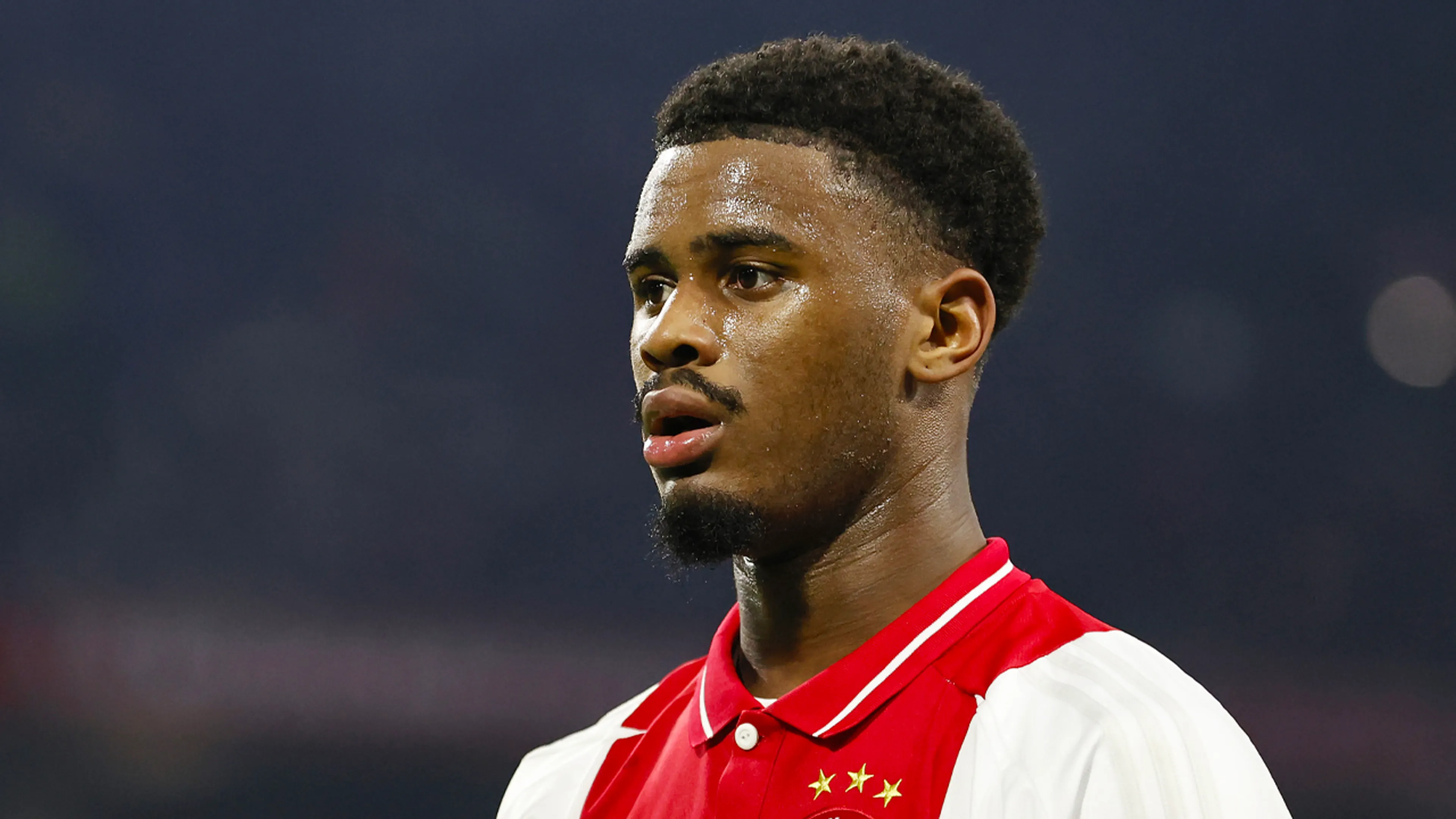 Hato wil seizoen bij Ajax afmaken: 'Ik ga niet weg in de winter'