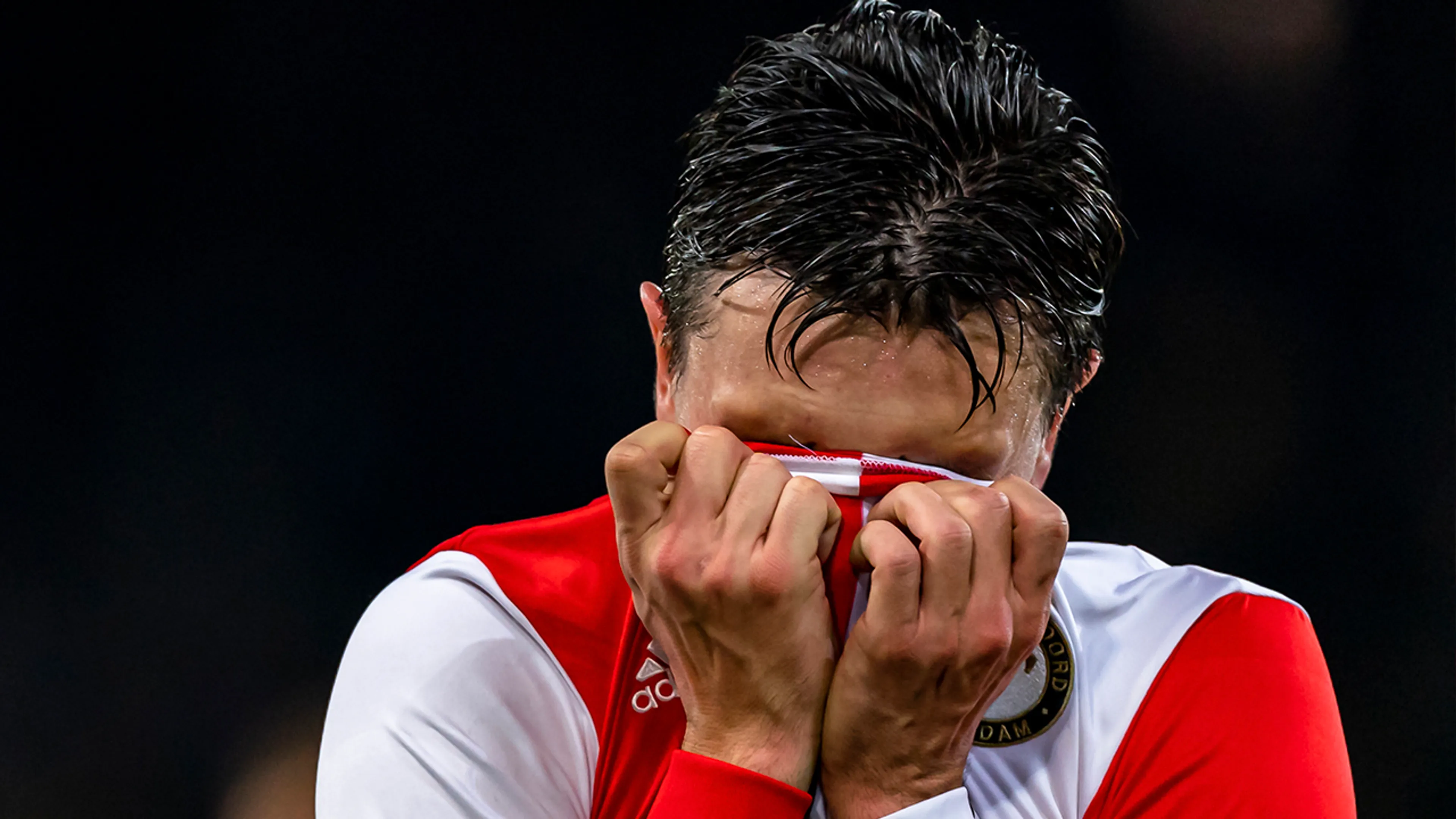 Knieblessure voor Berghuis