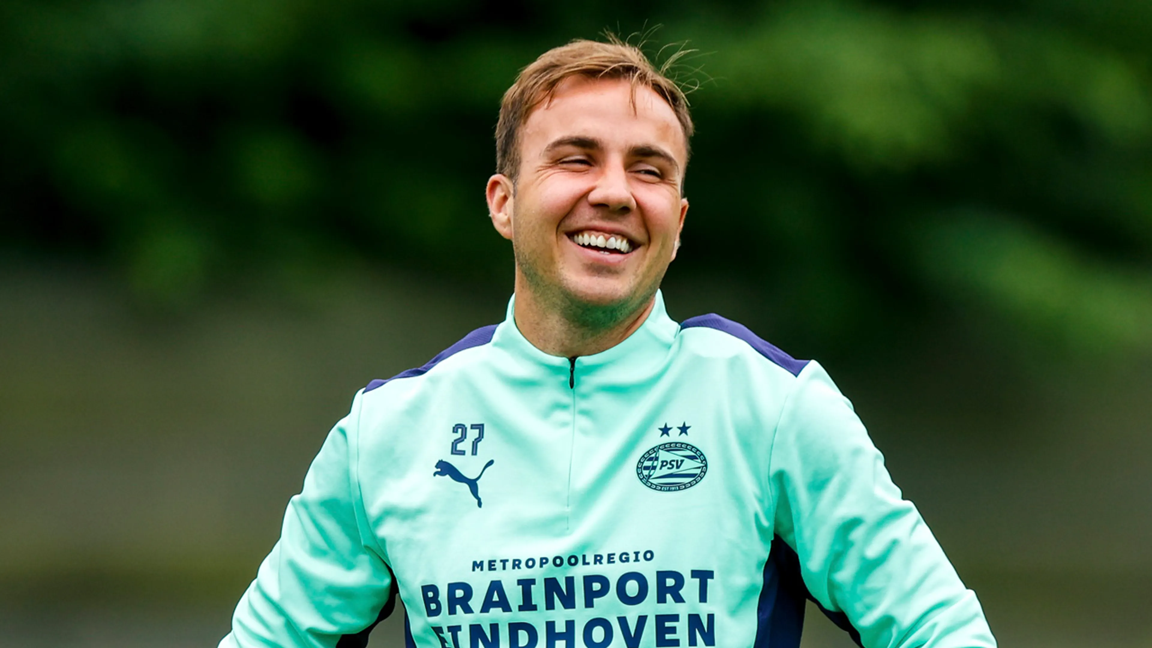 Götze reageert op regels Hugo de Jonge: 'Misschien de fans een riem omdoen'