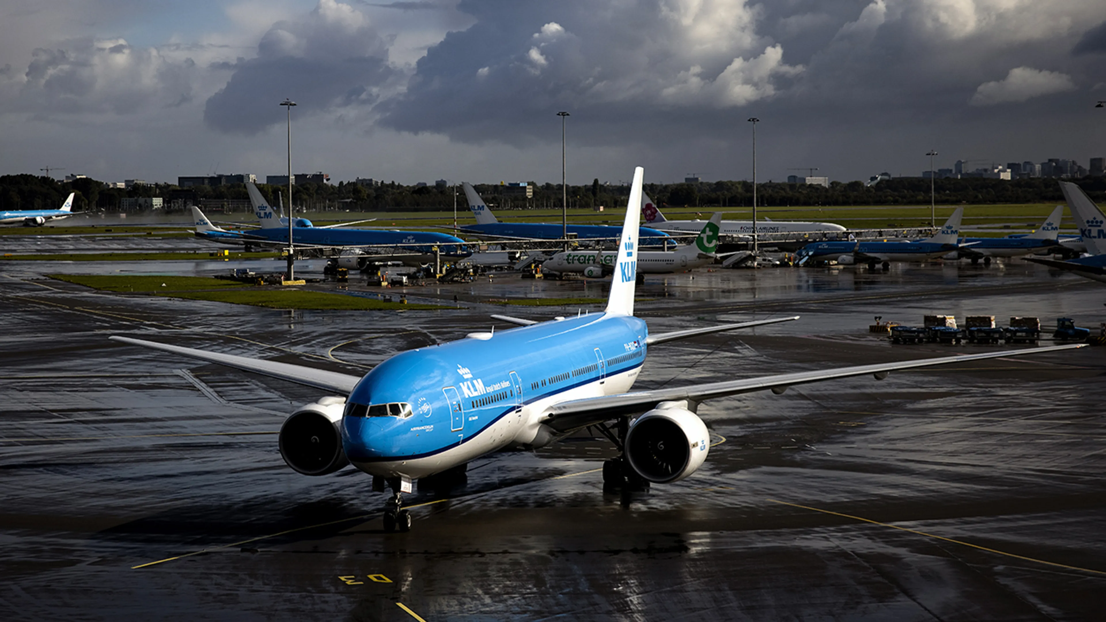 Vliegtuig naar Canada keert terug op Schiphol vanwege agressieve passagier