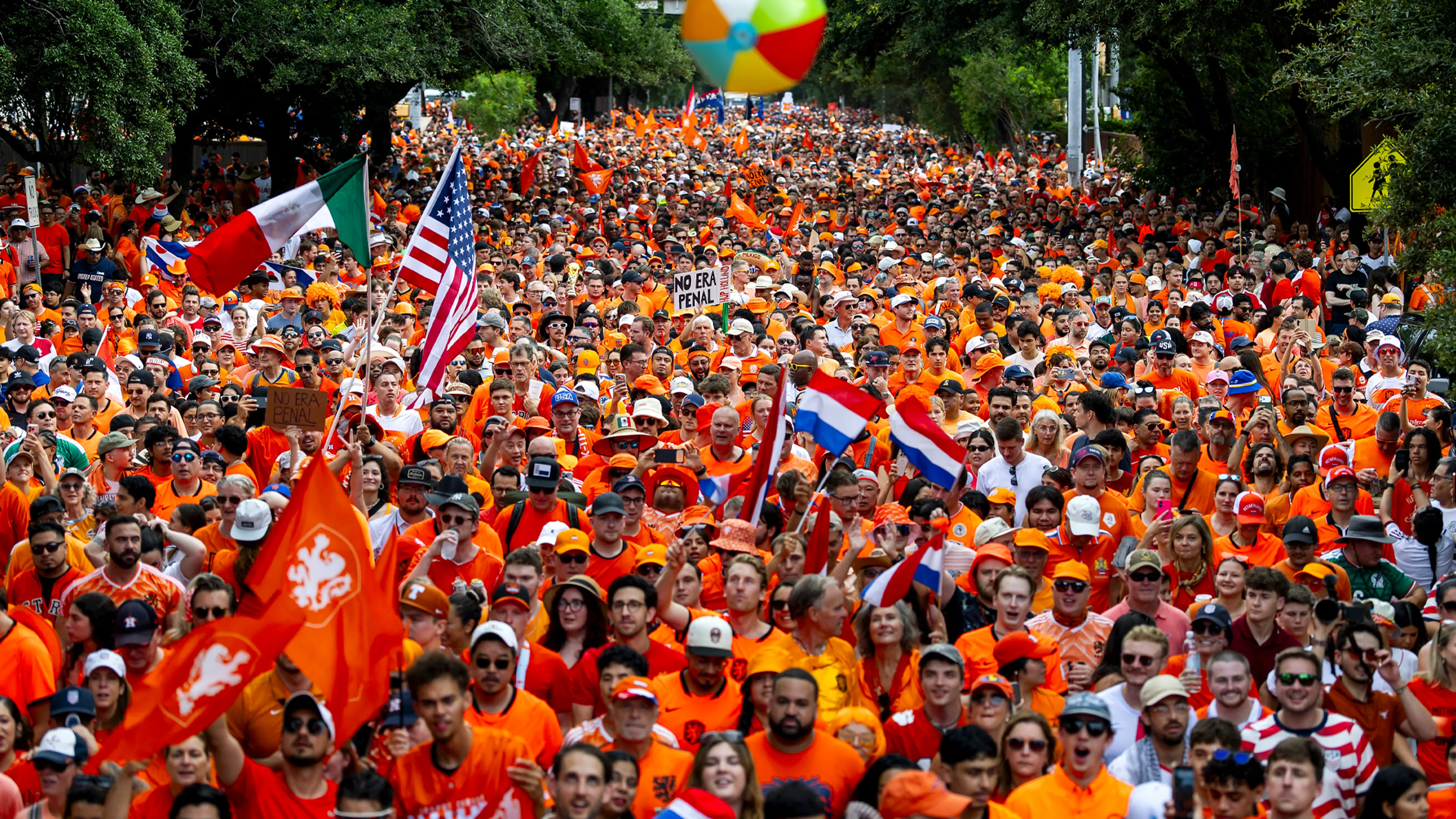 Liefst 25.000 (!) fans verwacht bij Oranjemars in Kansas City voor duel met Tunesië