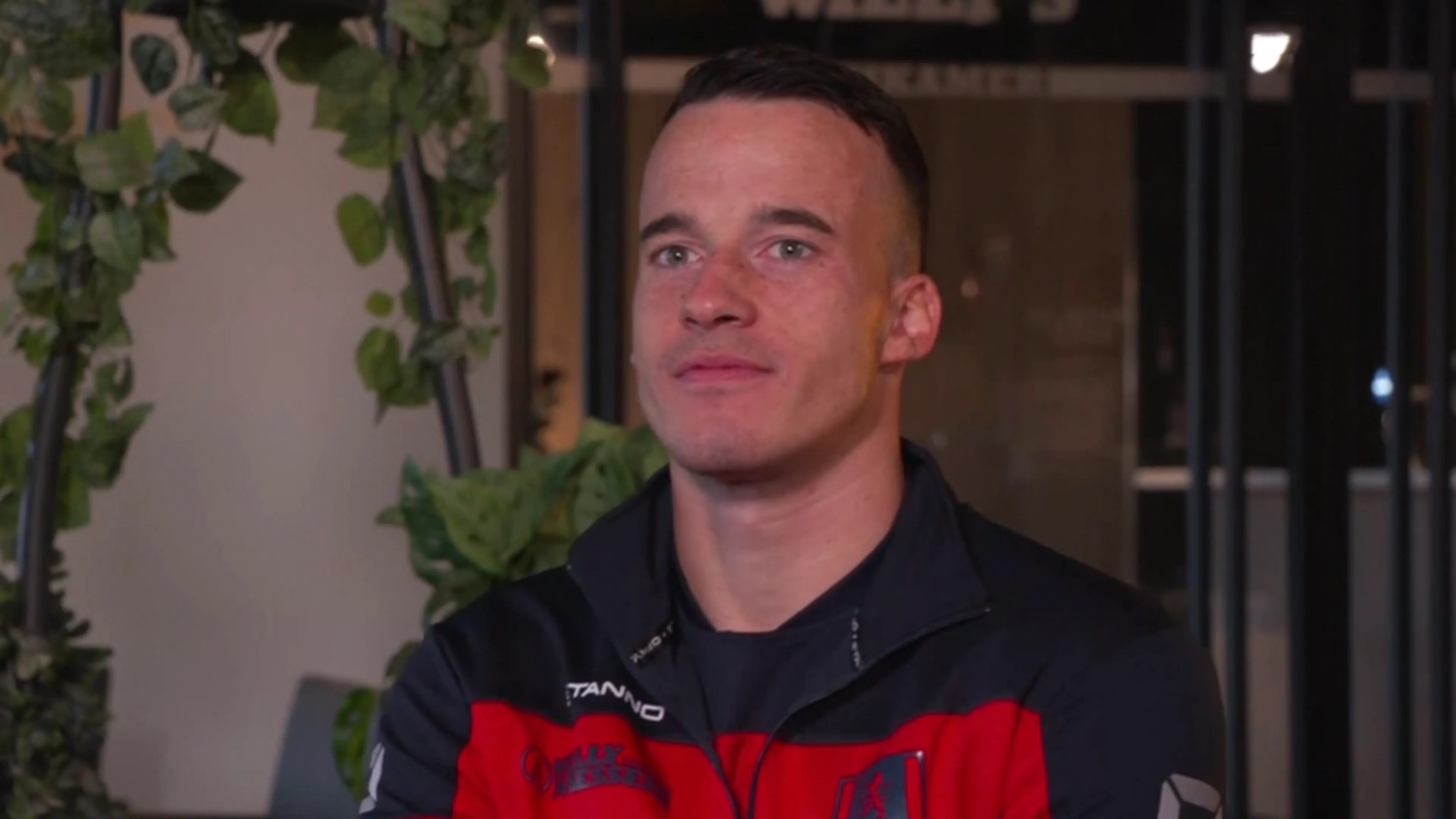 Vaessen geraakt door mooie woorden van collega-voetballers: ‘Ik hou van je, broer!’