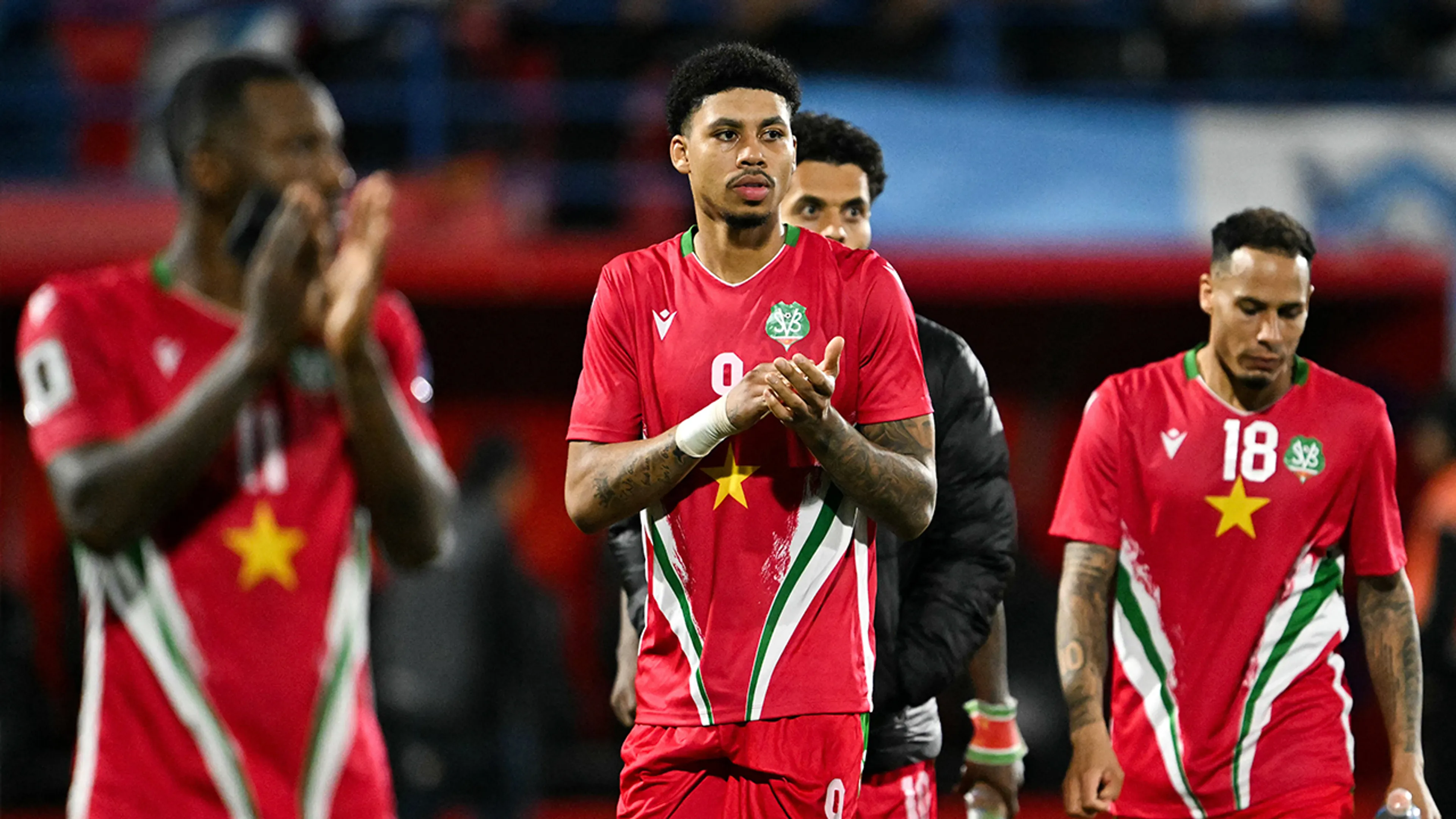 Videogoal: Suriname mag door laat doelpunt hoop houden op WK ondanks pijnlijke nederlaag