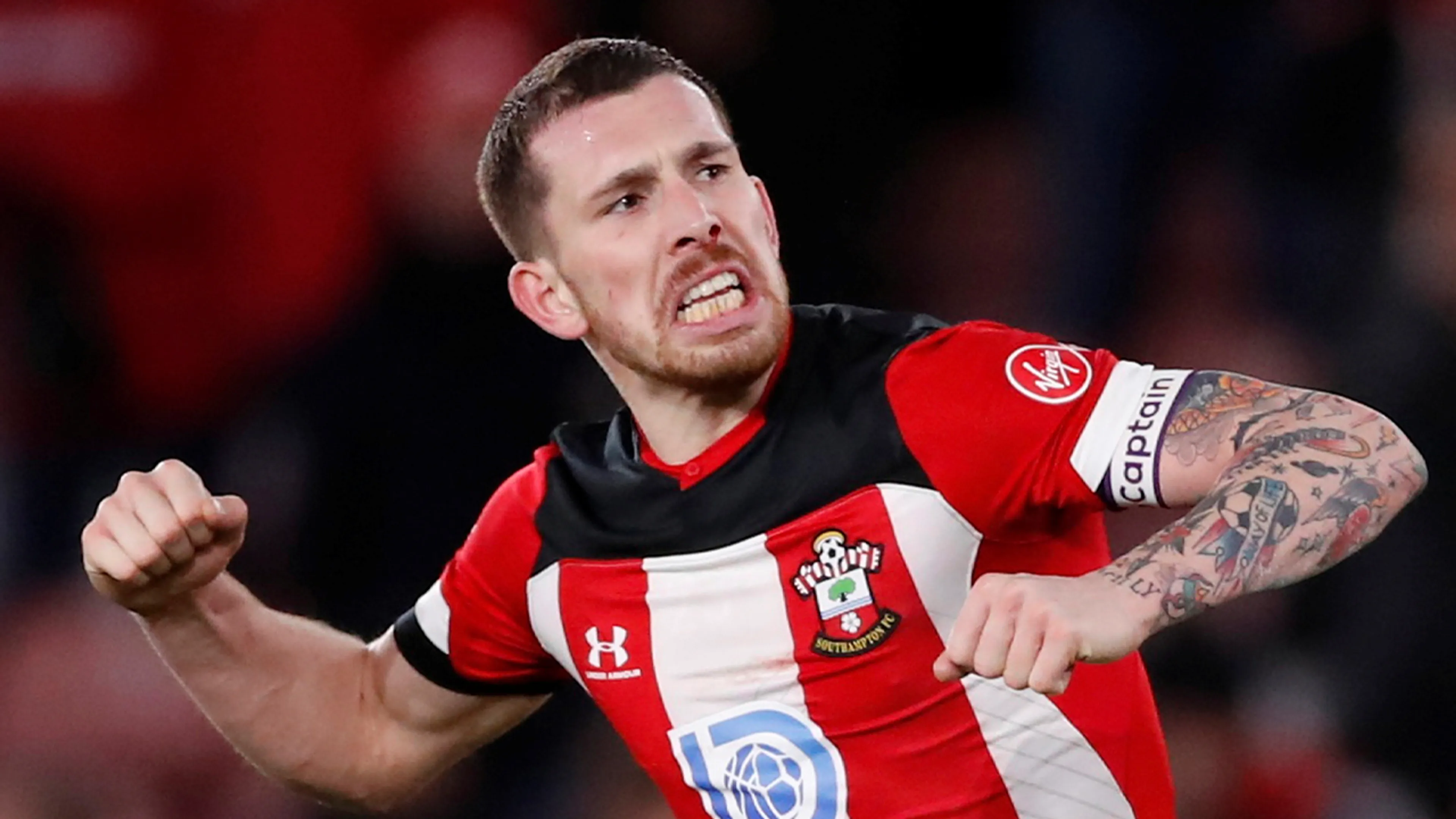 'Ajax wil zich versterken met aanvoerder van Southampton'