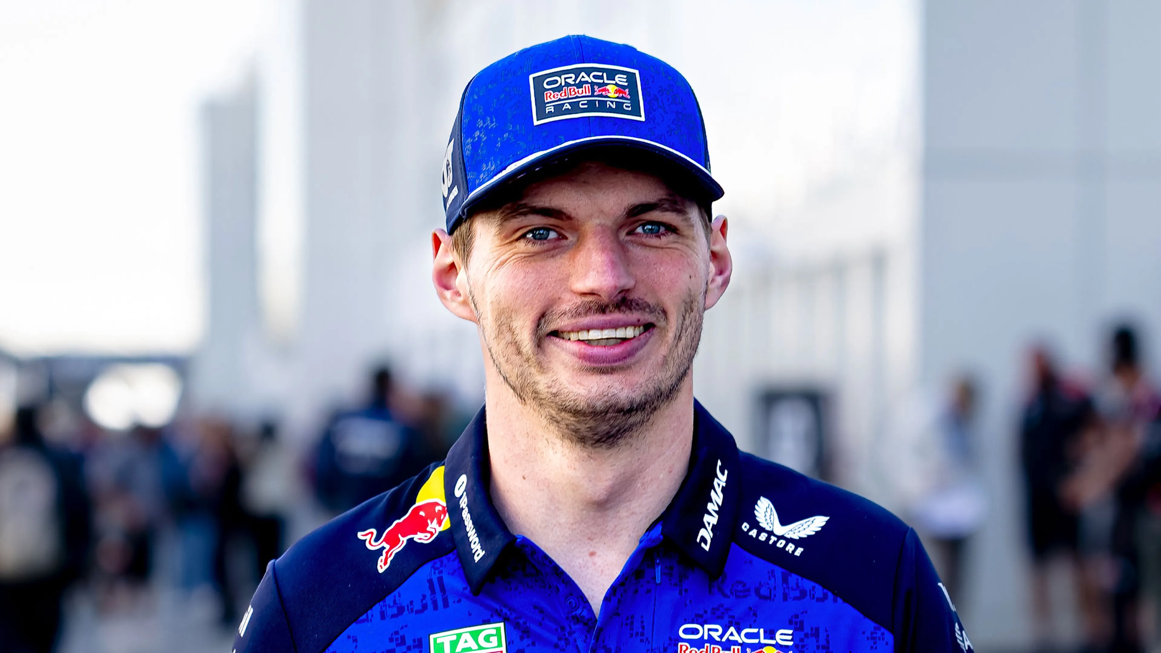 Max Verstappen bevestigt ook volgend seizoen in de Formule 1 te rijden