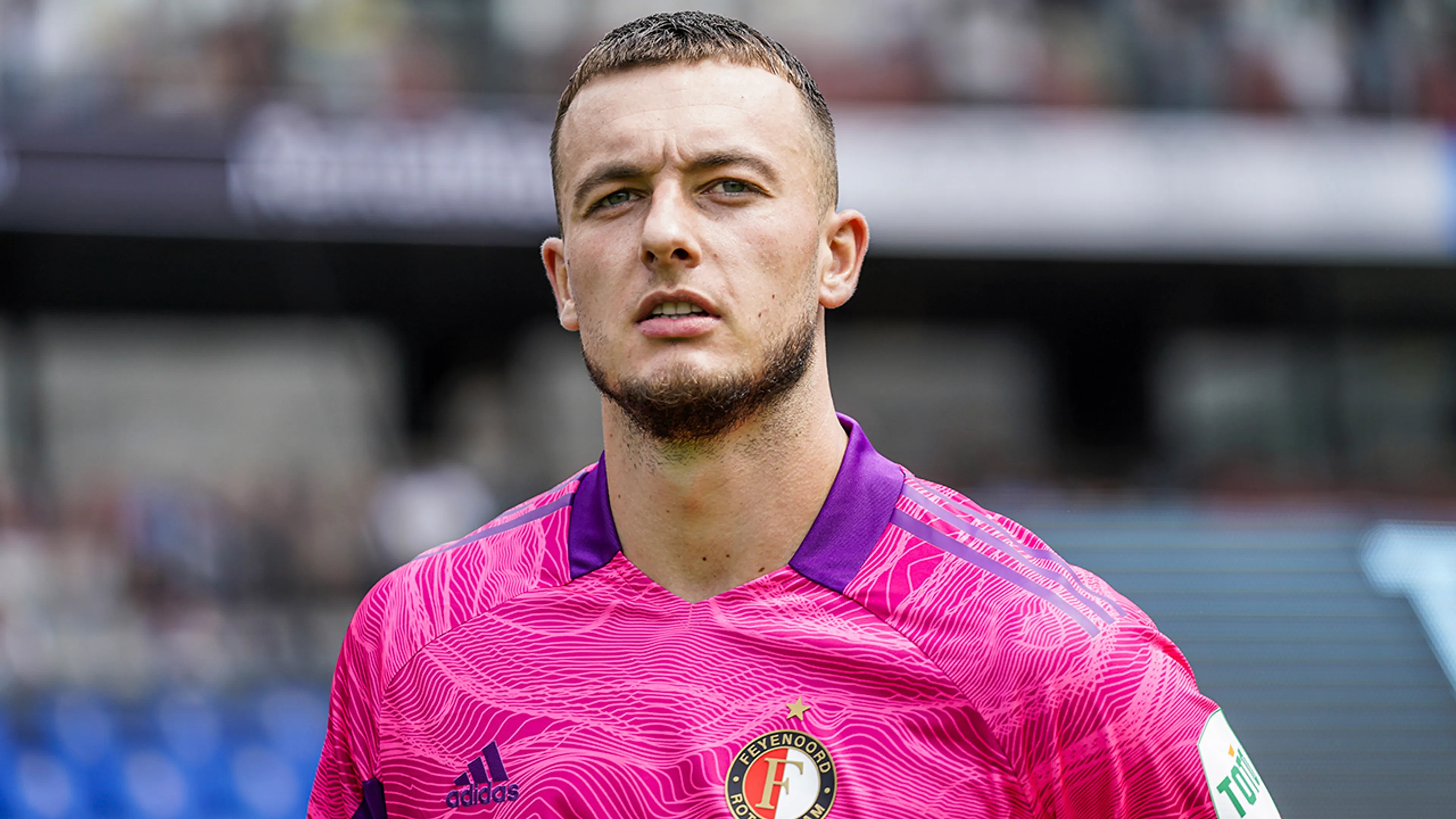 Feyenoord komt met medische update over Bijlow: doelman langere tijd uitgeschakeld