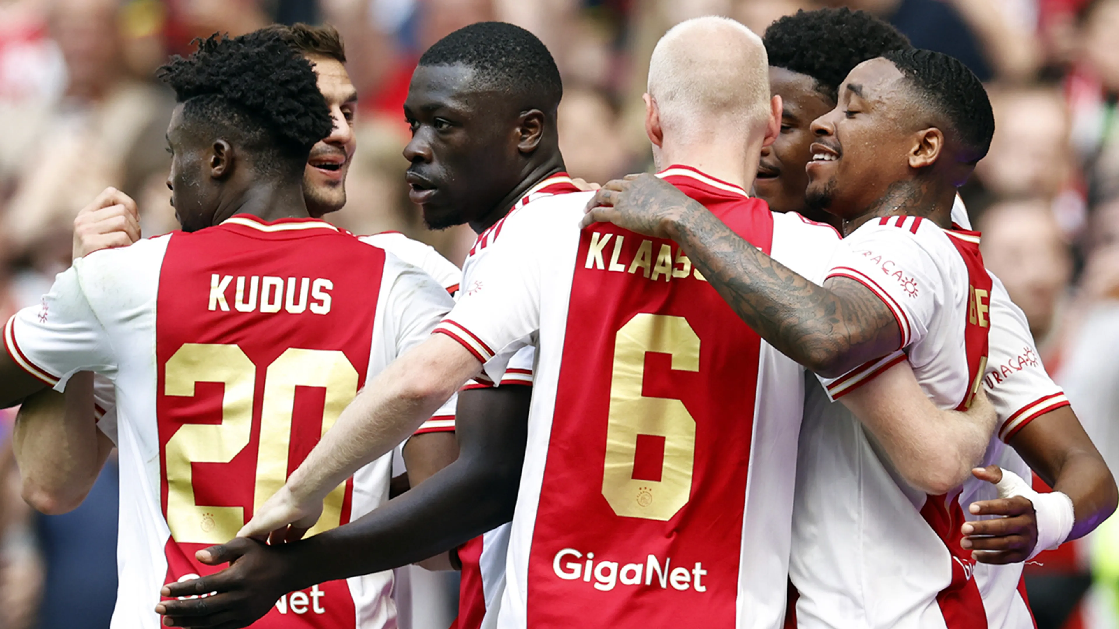 Ajax heeft nog kans op plek twee in Eredivisie na zege op Utrecht