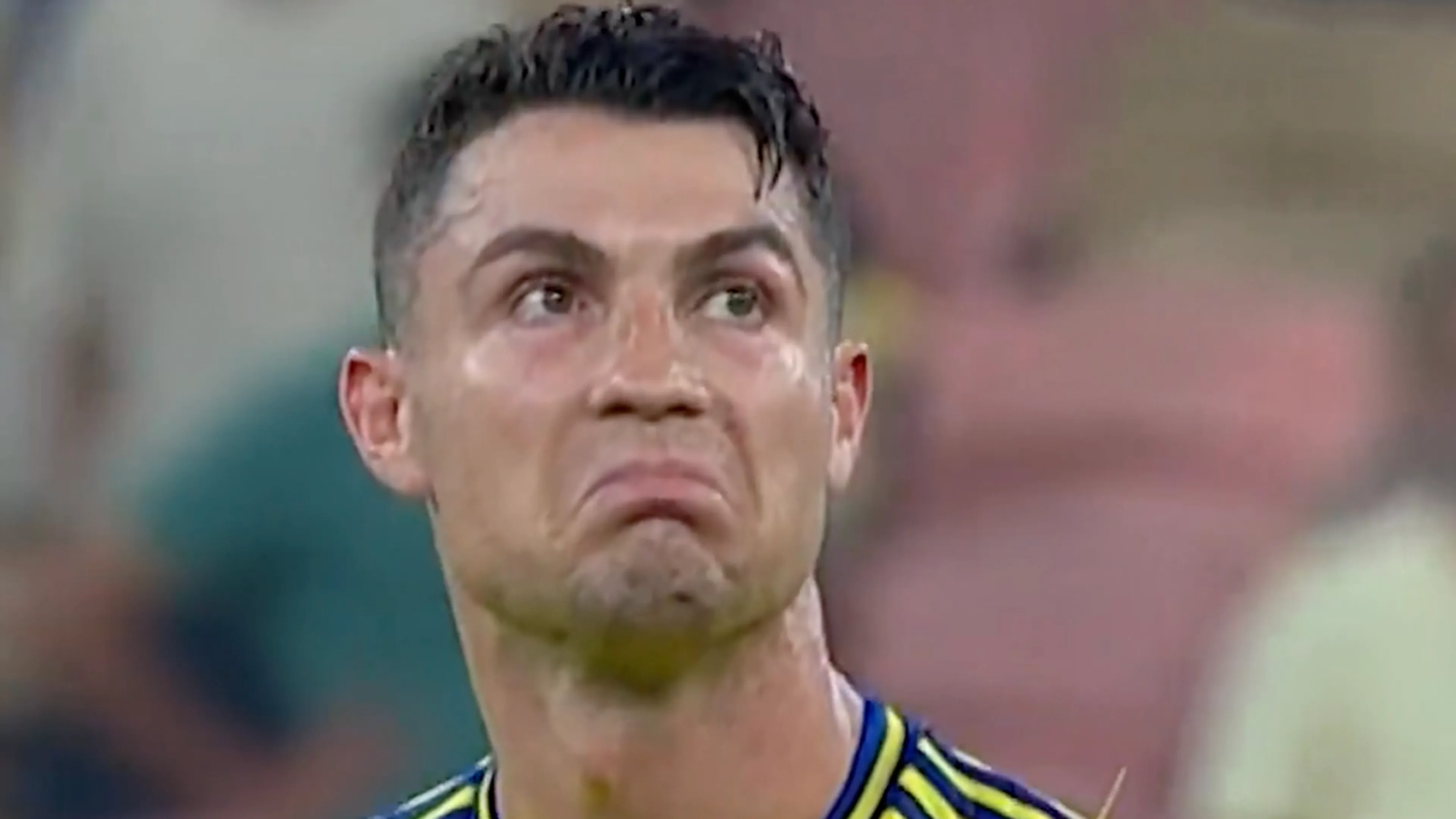 Ronaldo vol ongeloof na mislopen finaleplaats voor Aziatische Champions League