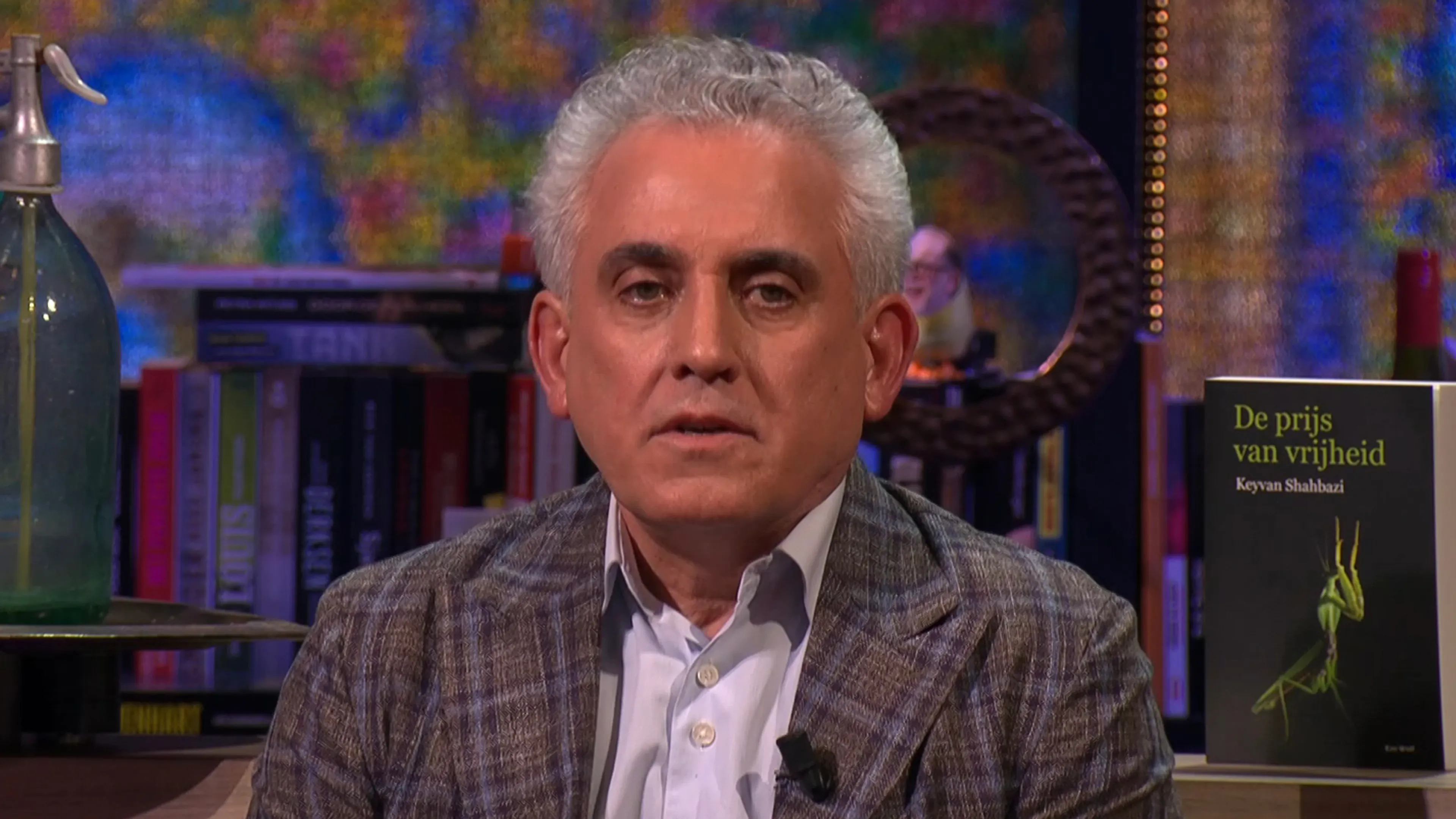 Keyvan Shahbazi enorm verbaasd door stilte in Nederland over Iran: ‘Enorme massamoord gaande’