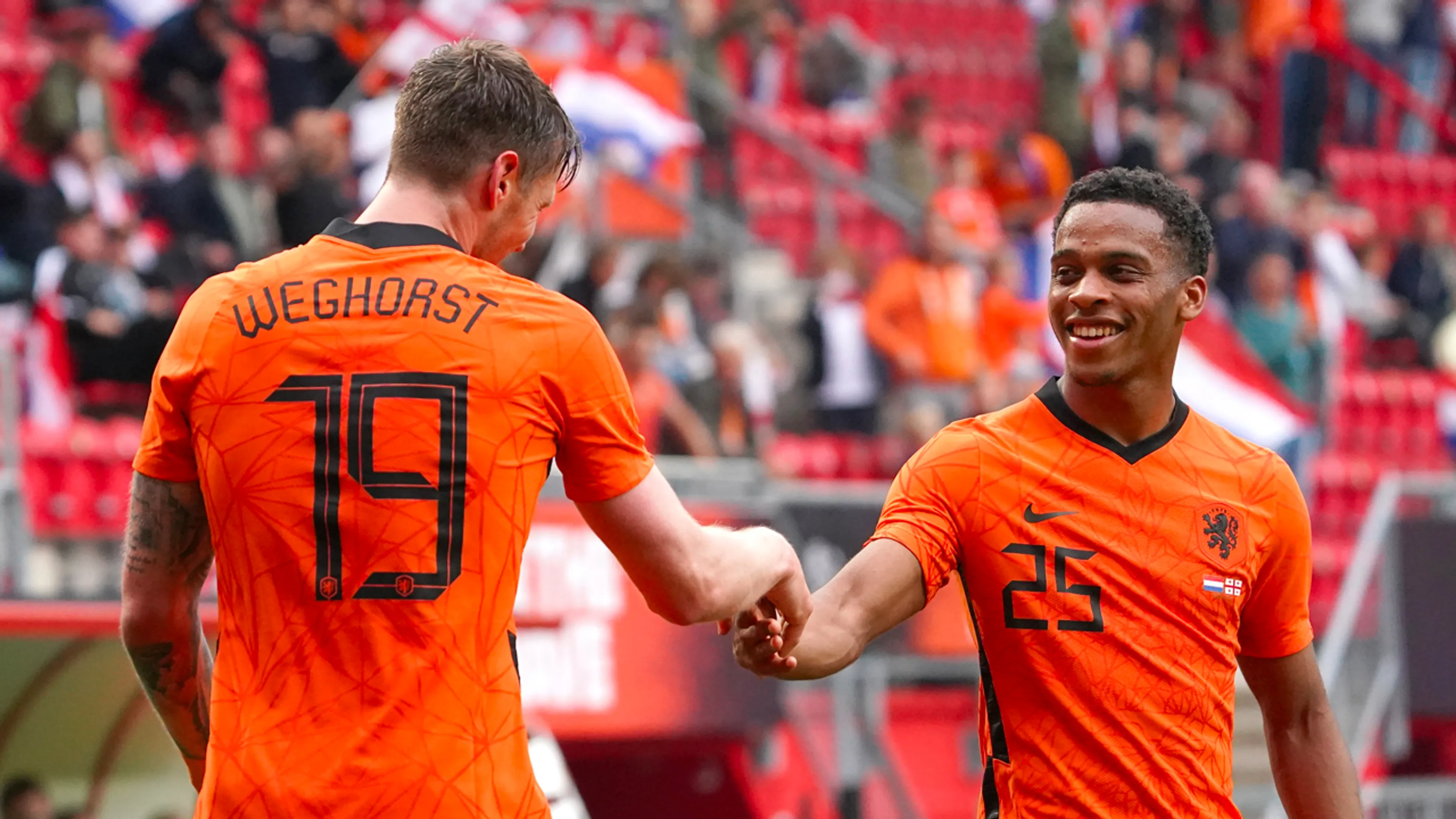 Timber adviseert Ajax: ‘Weghorst is een absolute winnaar, die kan je wel gebruiken hoor’