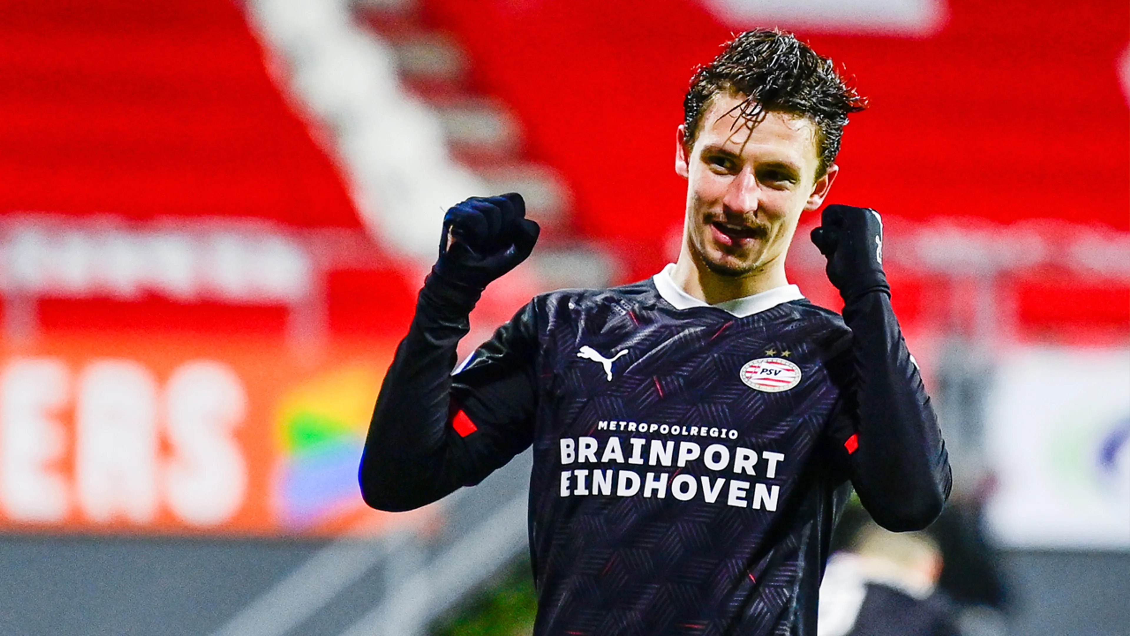 PSV wint moeizaam bij hekkensluiter FC Emmen