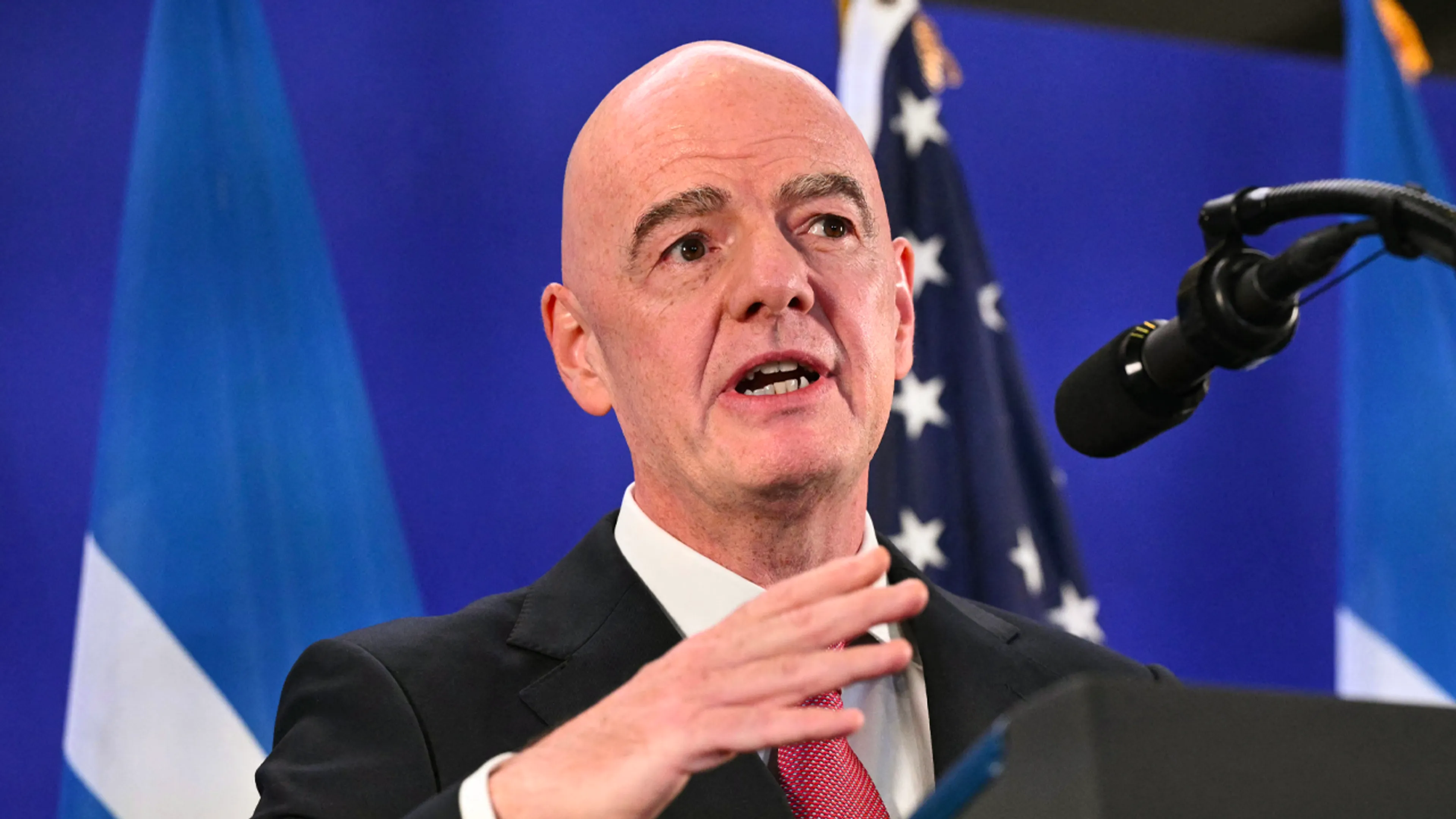 FIFA-voorzitter Infantino over omstreden plan voor WK-aandelen: 'Een kans, geen verplichting'