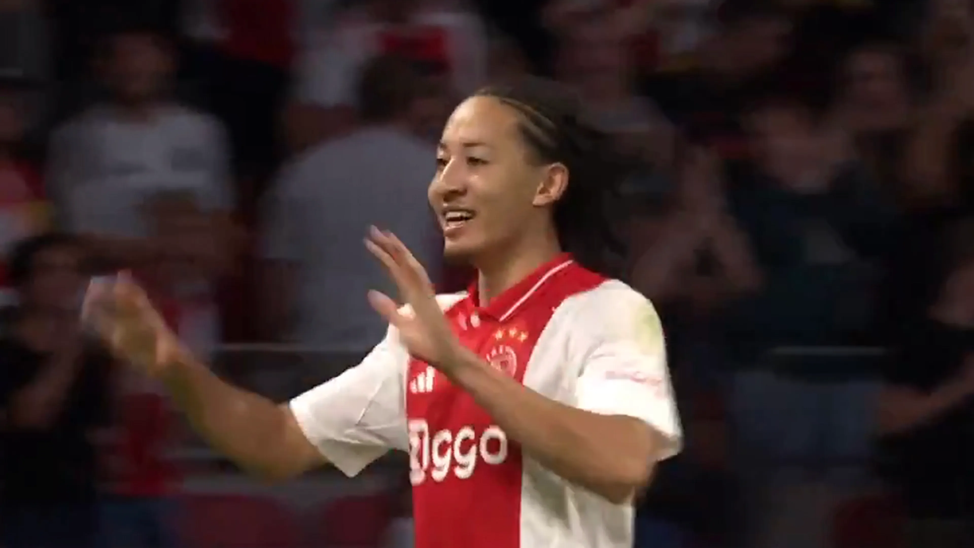 Videogoal: Kian Fitz-Jim opent de score voor Ajax tegen Jagiellonia Białystok