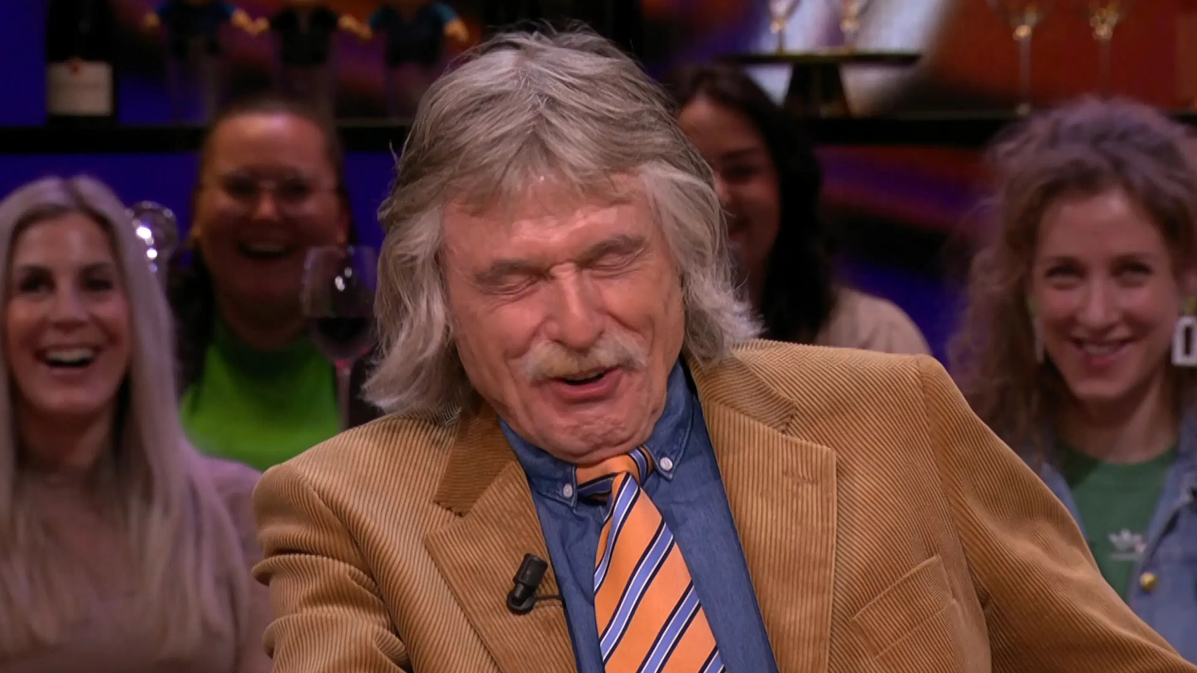 Johan trapt opnieuw VOL in 1 aprilgrap Wilfred: 'Ontzettende lul!'