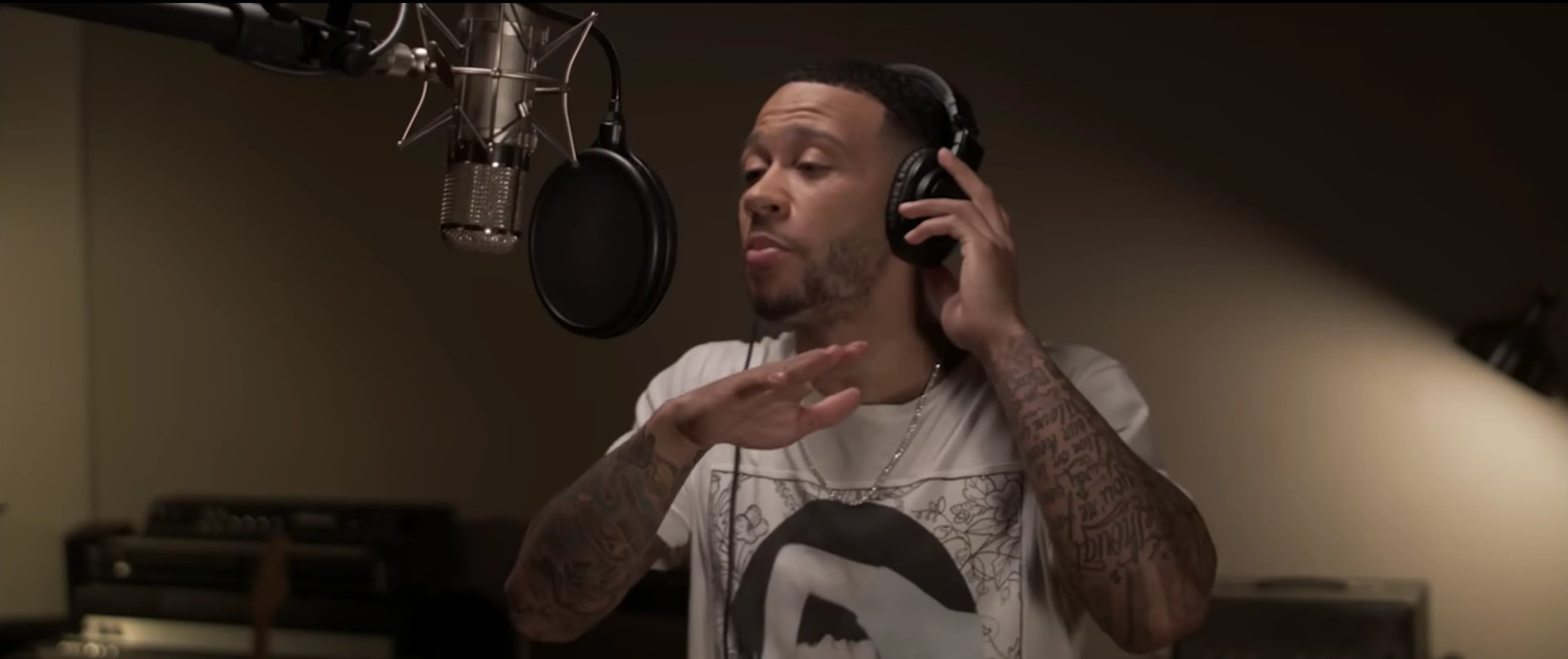 Memphis laat opnieuw van zich horen op 'No Love'