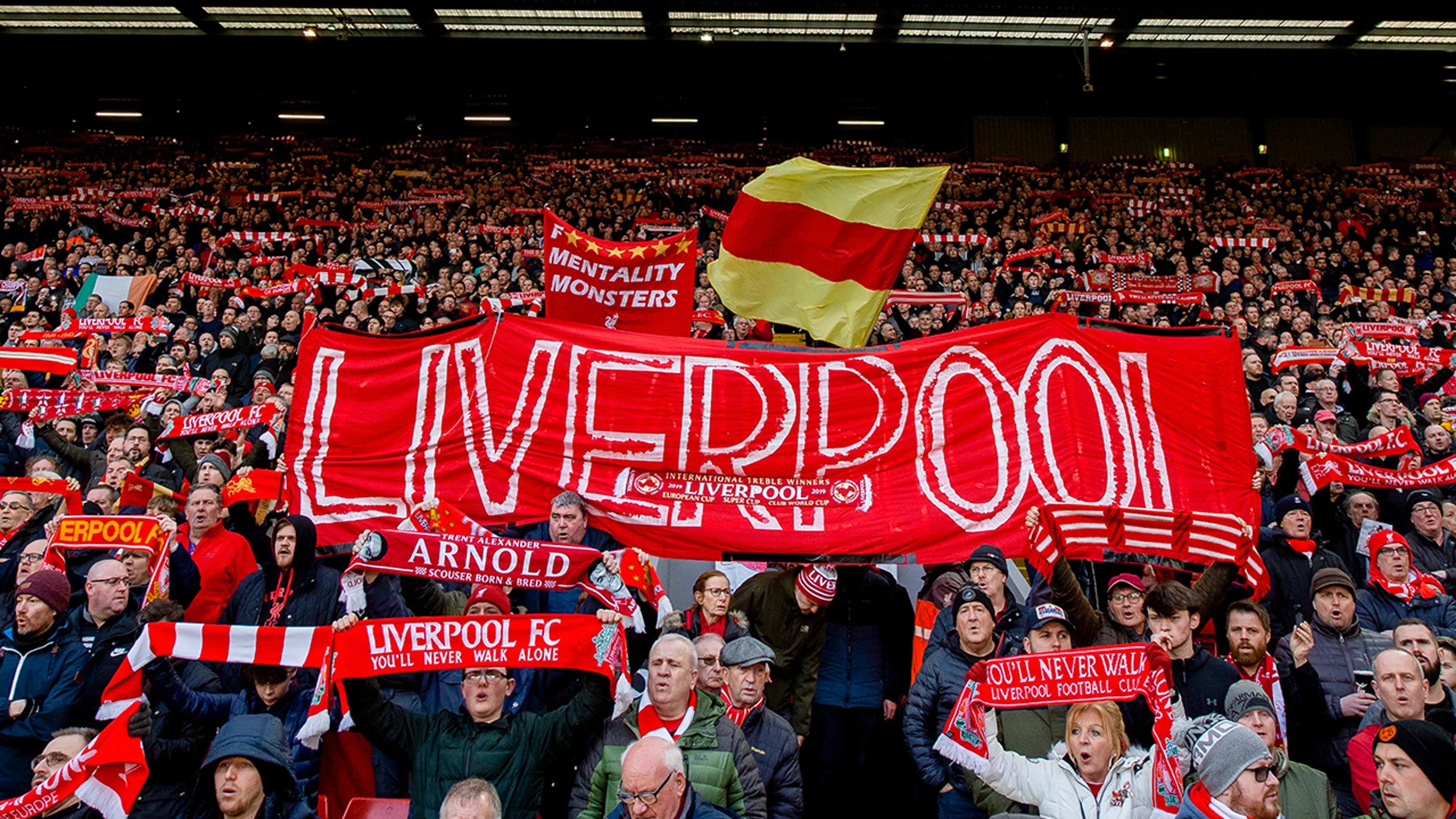 Liverpool geeft medewerkers verlof, maar betaalt ze wel