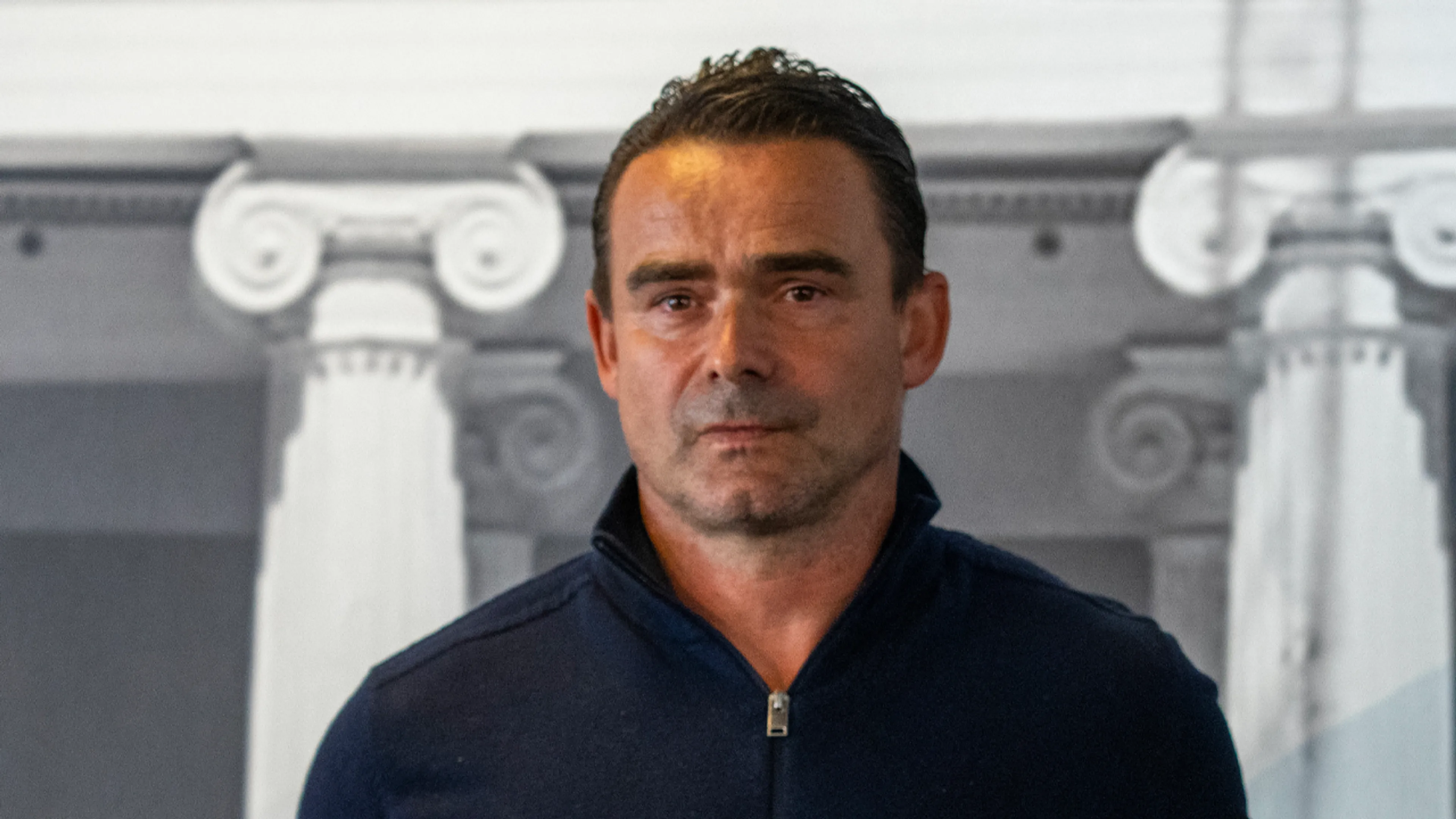 'Marc Overmars verkoopt 'nee' aan Newcastle United en blijft bij Ajax'