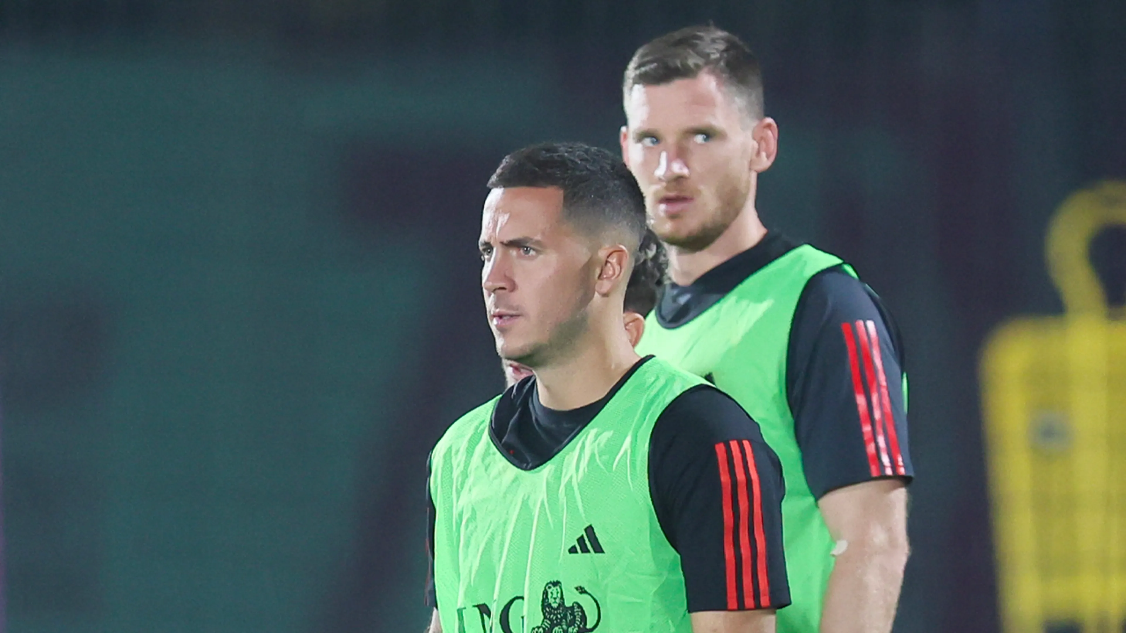 Vertonghen overweegt Hazard een kus op zijn mond te geven als statement op WK