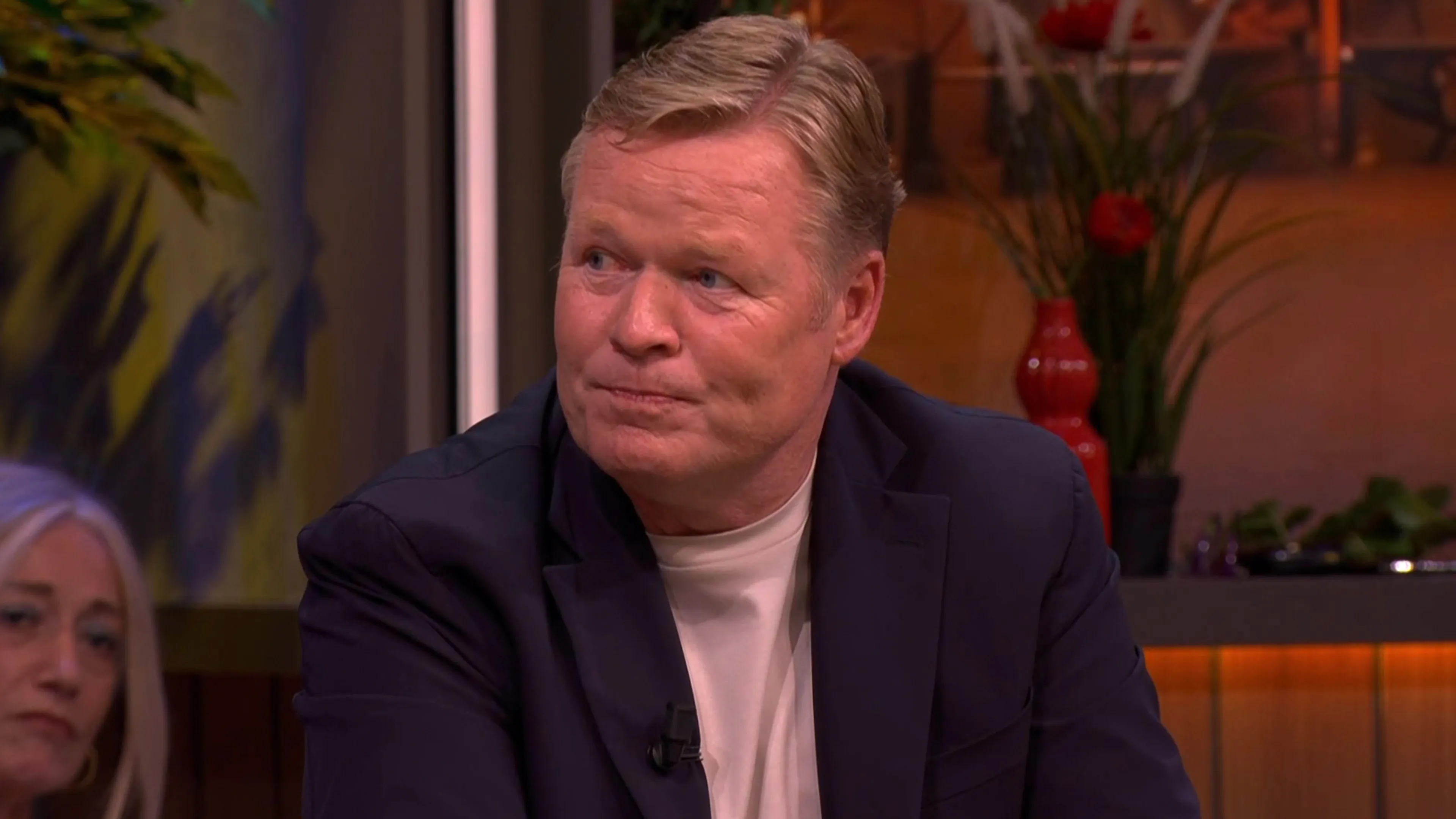 Ronald Koeman openhartig: 'Mijn vrouw lag in het ziekenhuis tijdens het EK van vorig jaar'