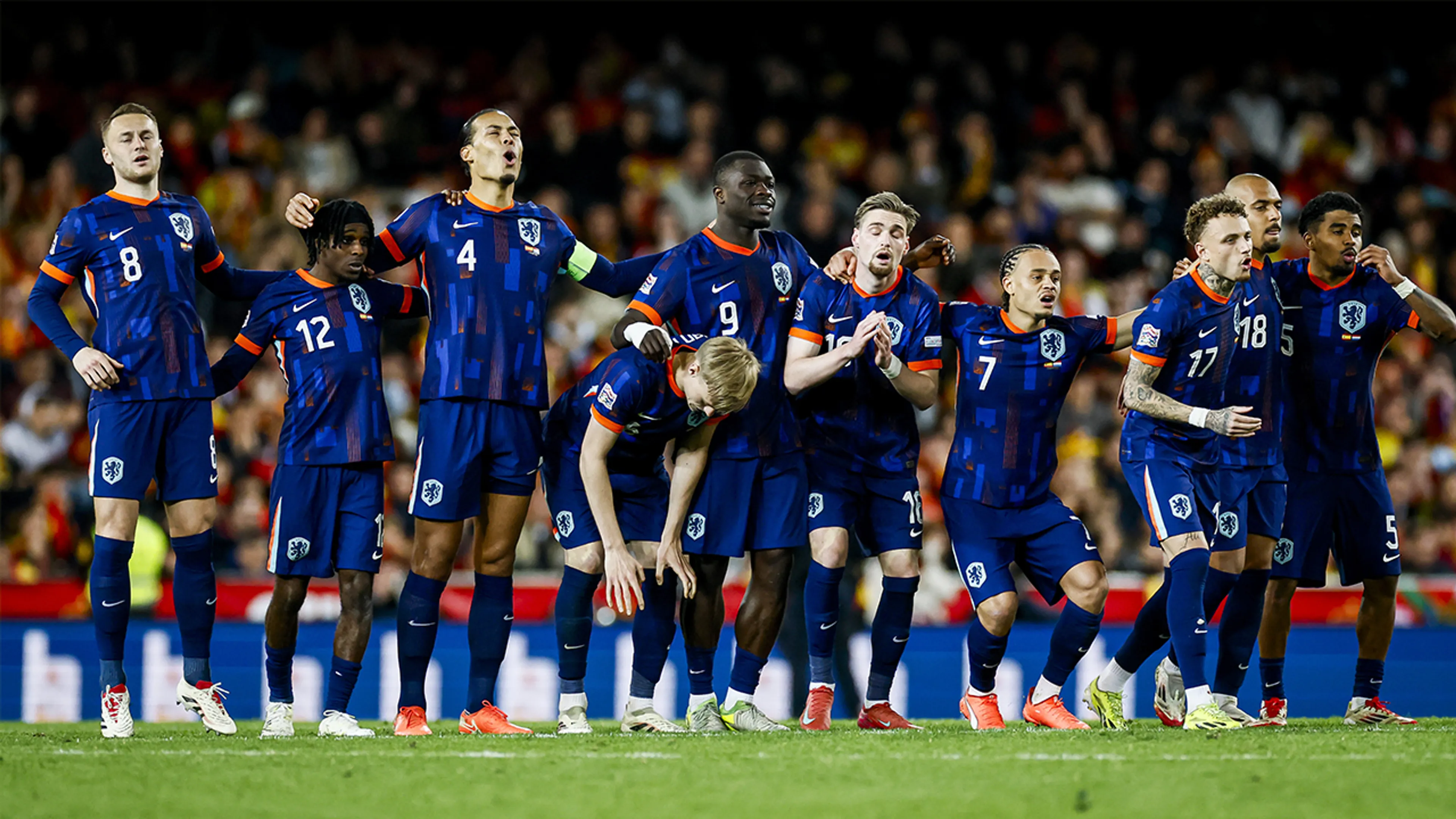 Oranje verliest spectaculair duel met Spanje na strafschoppen