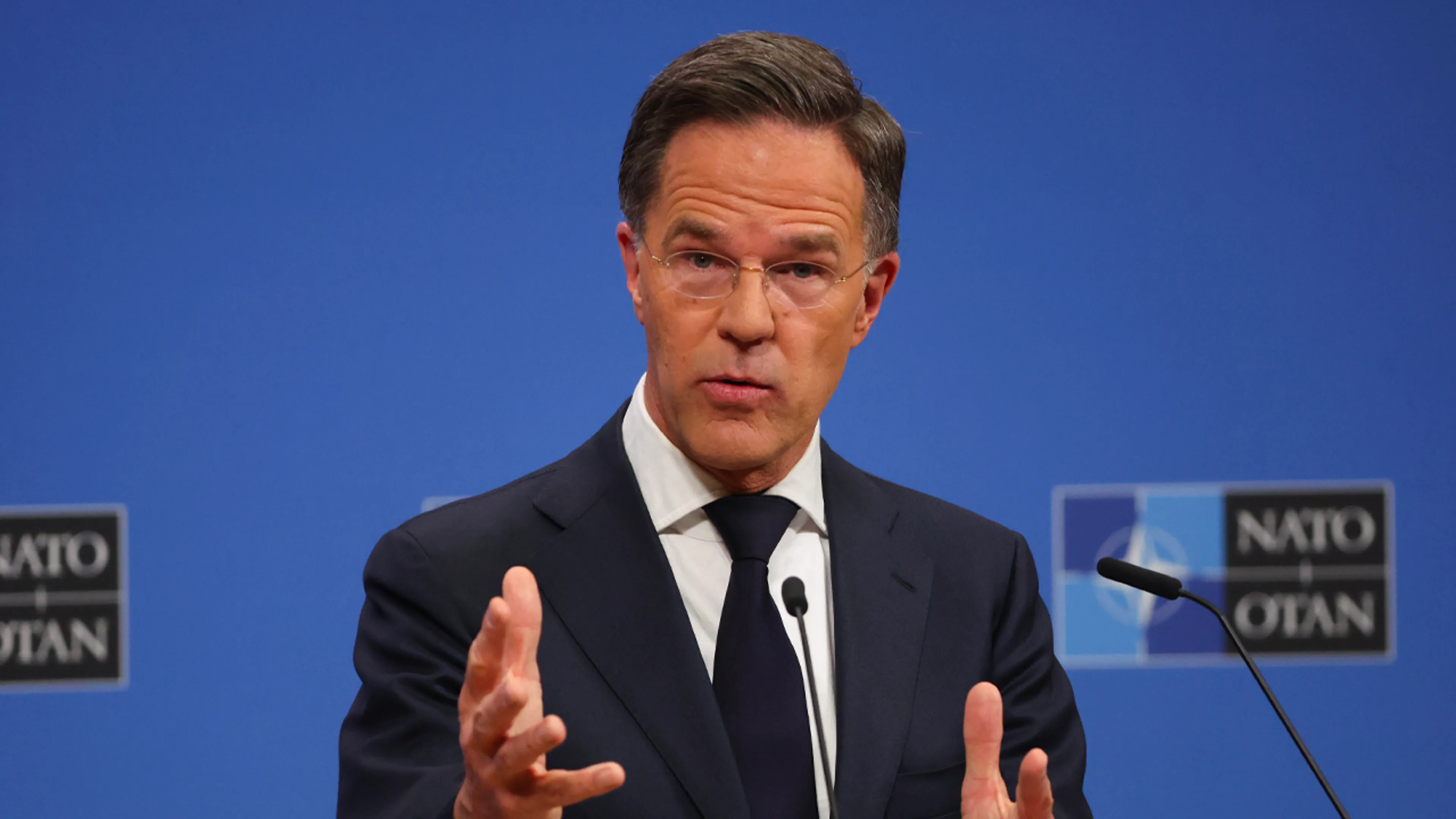 Mark Rutte, Hugo de Jonge en Jaap van Dissel moeten voor coronacommissie komen