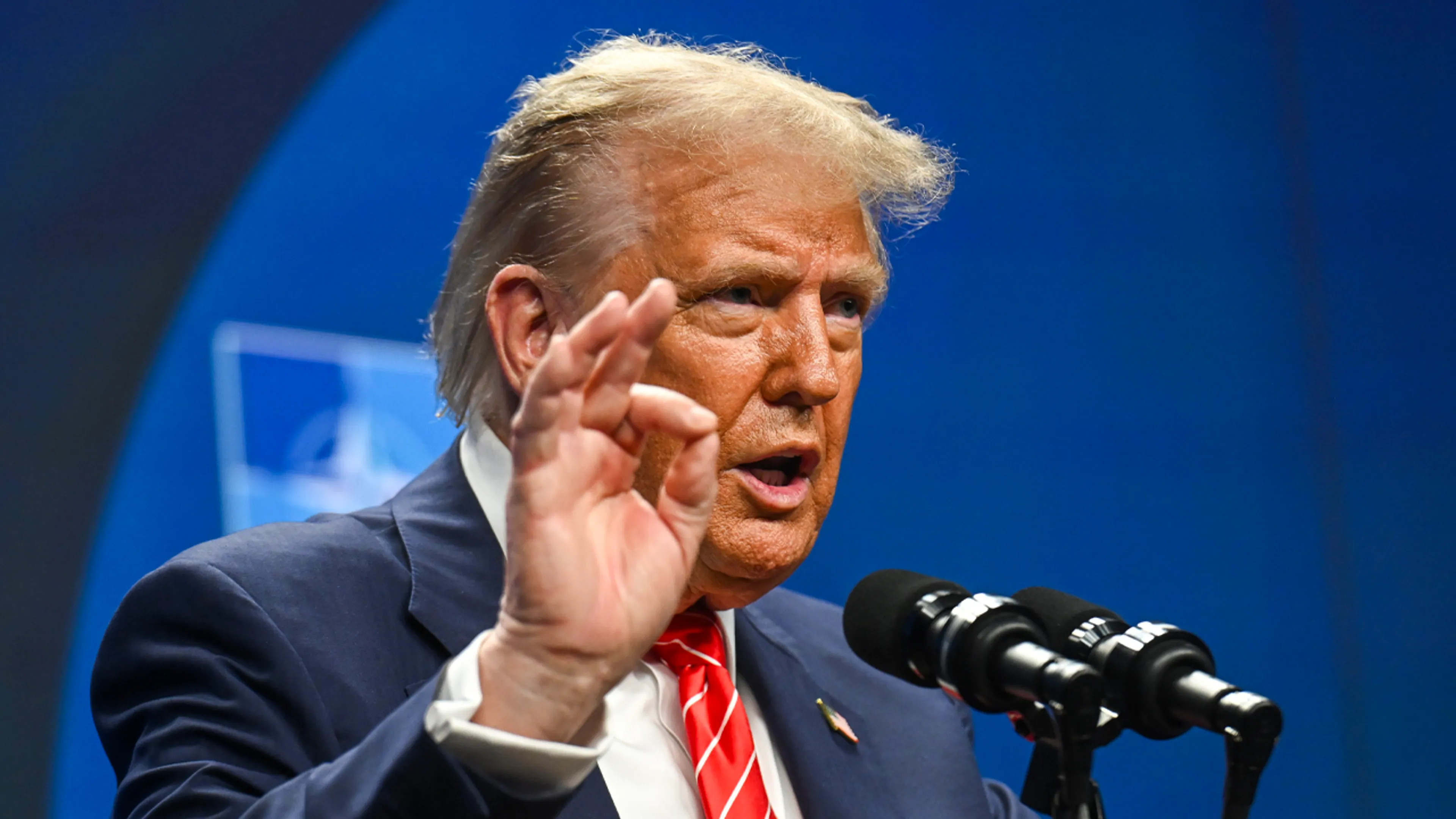 Donald Trump 'denkt er sterk over' uit de NAVO te stappen