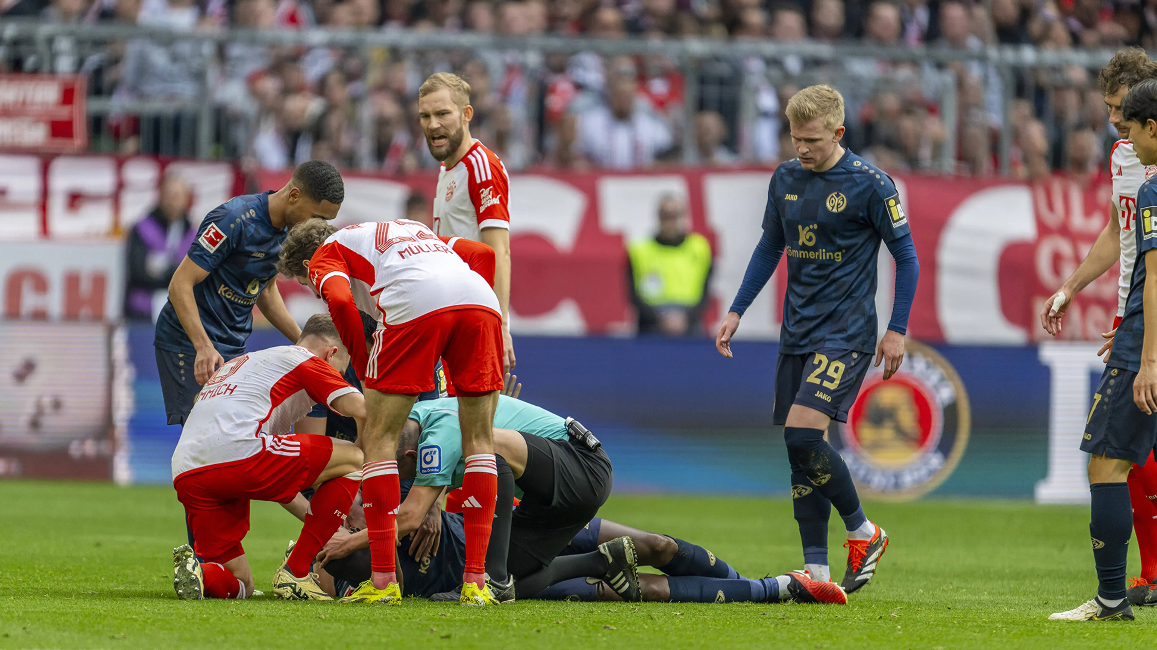 Mainz-speler bedankt scheidsrechter voor mogelijk redden van zijn leven