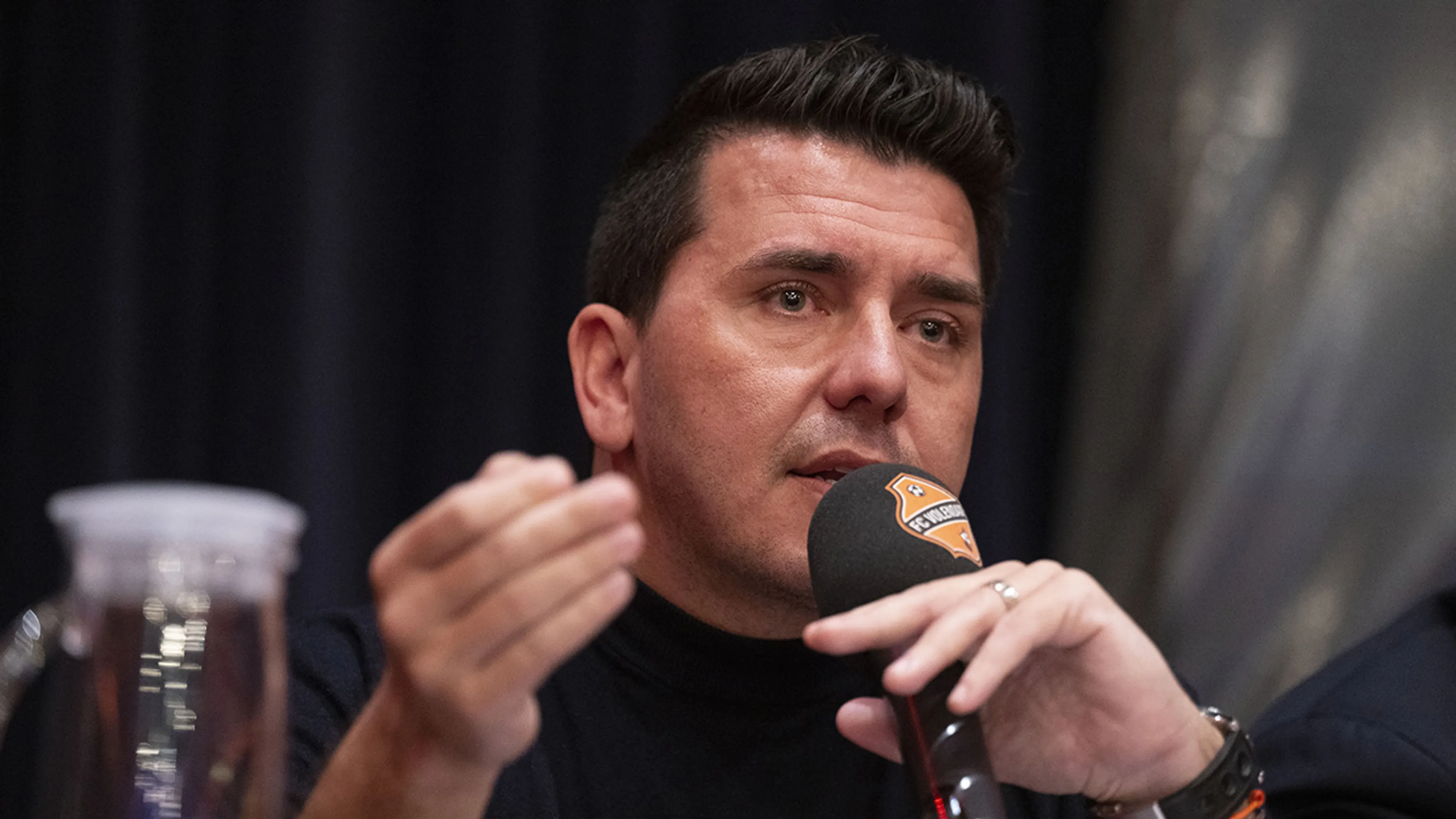 Jan Smit moet vertrekken als voorzitter van FC Volendam