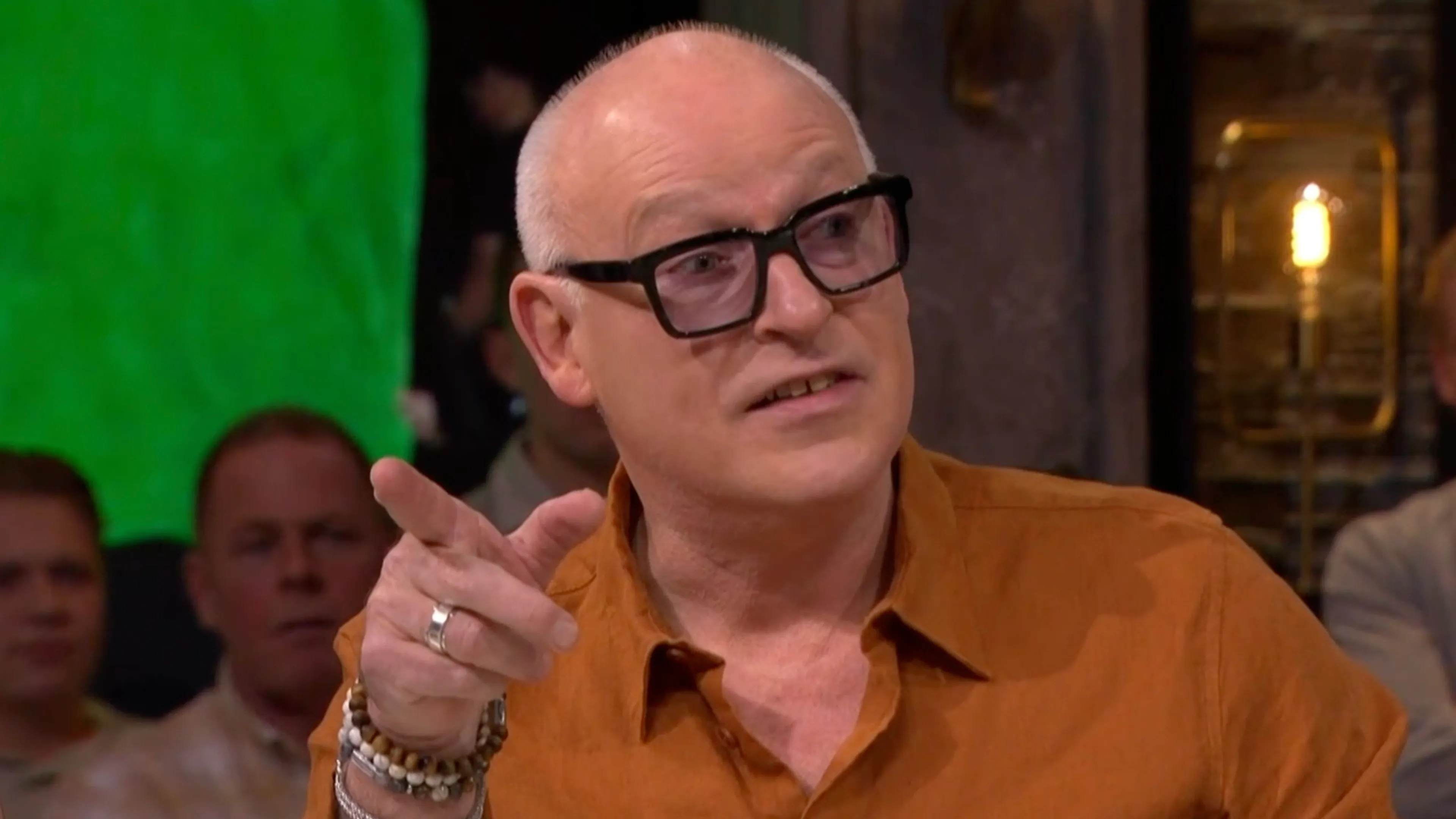 René van der Gijp enthousiast over Eredivisie-spits: 'Vergeleken met hem is Ueda een houten klaas'