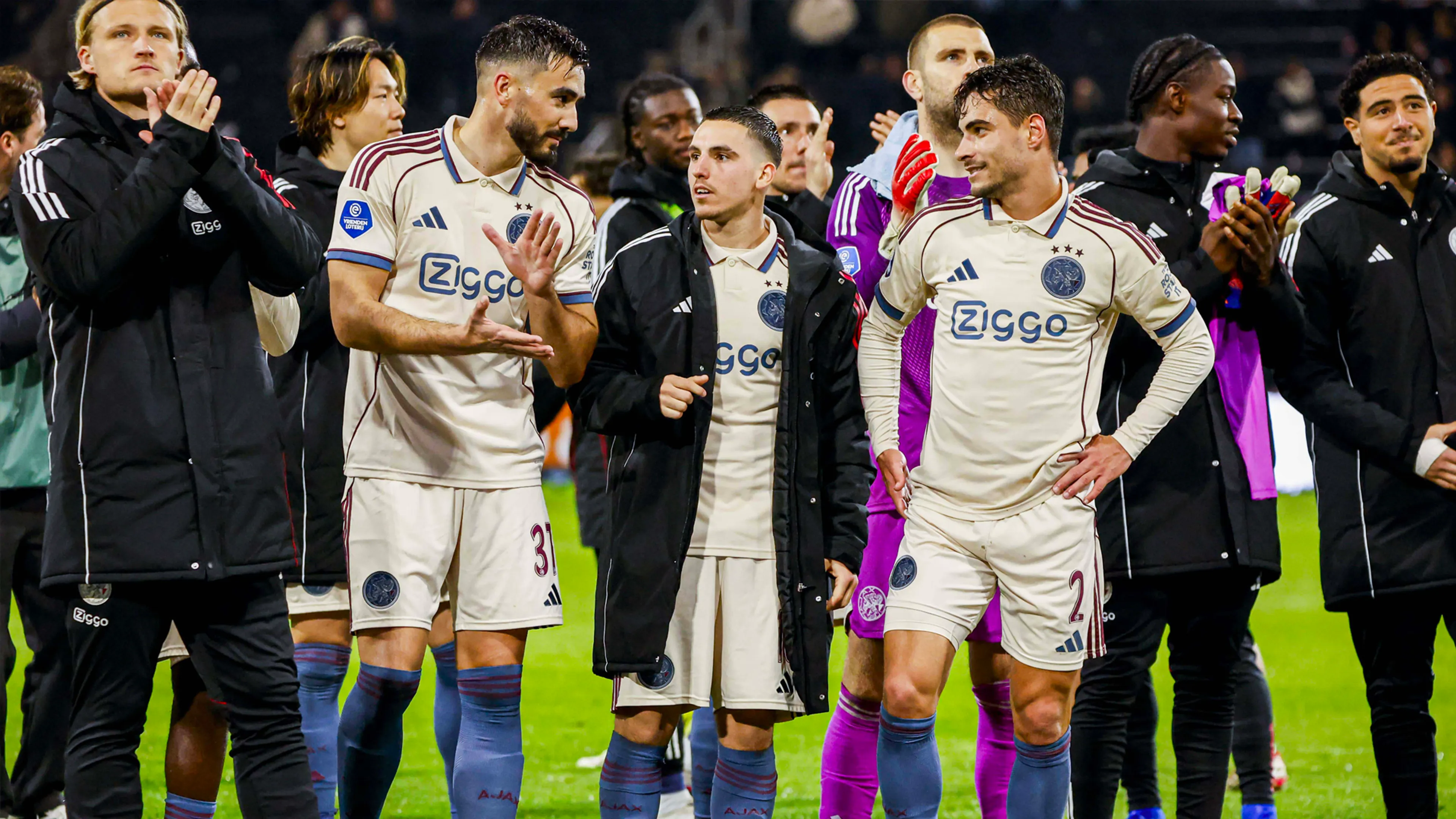 Ajax gaat een erehaag vormen voor kampioen PSV