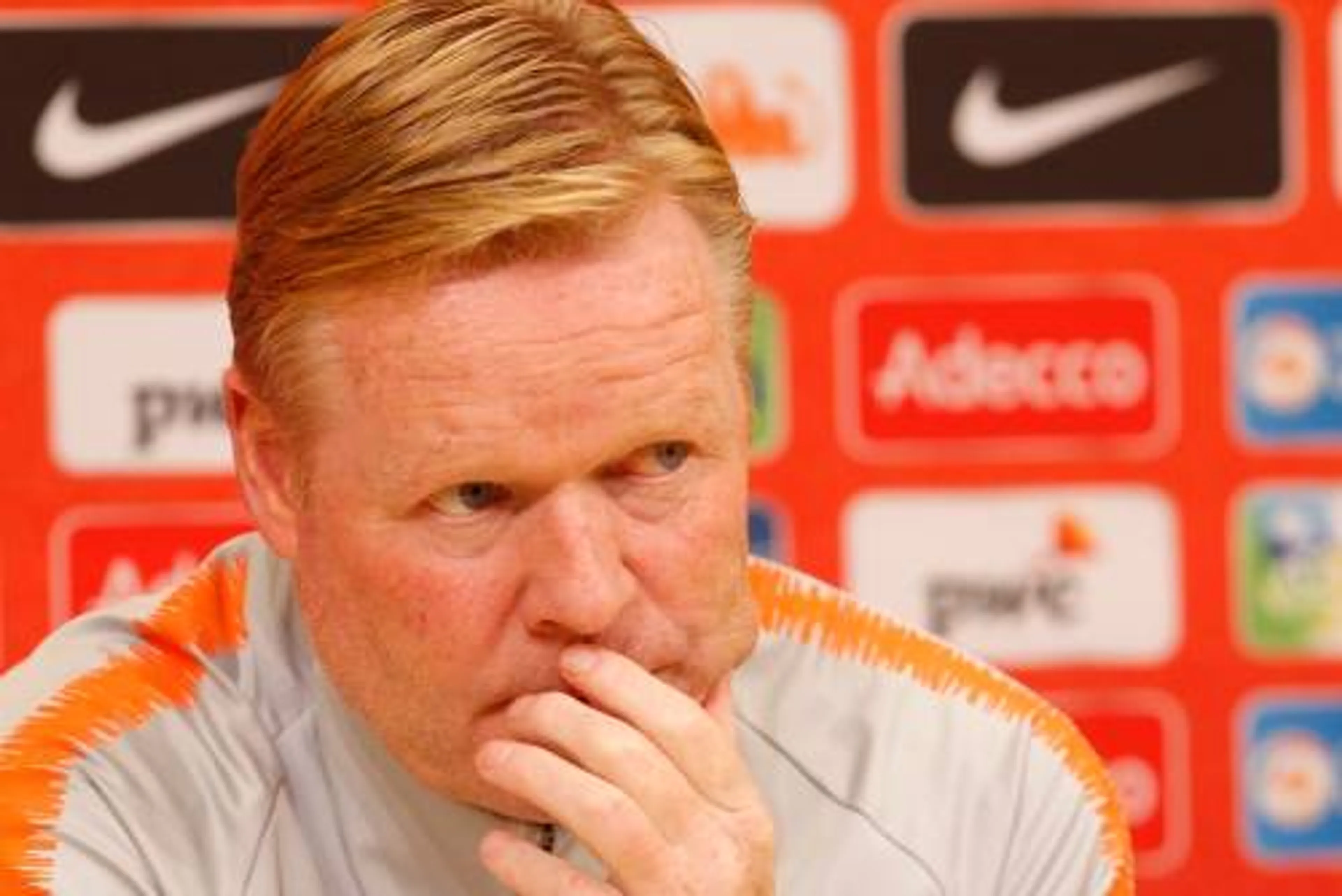 Koeman: Veltman vaster dan Dumfries