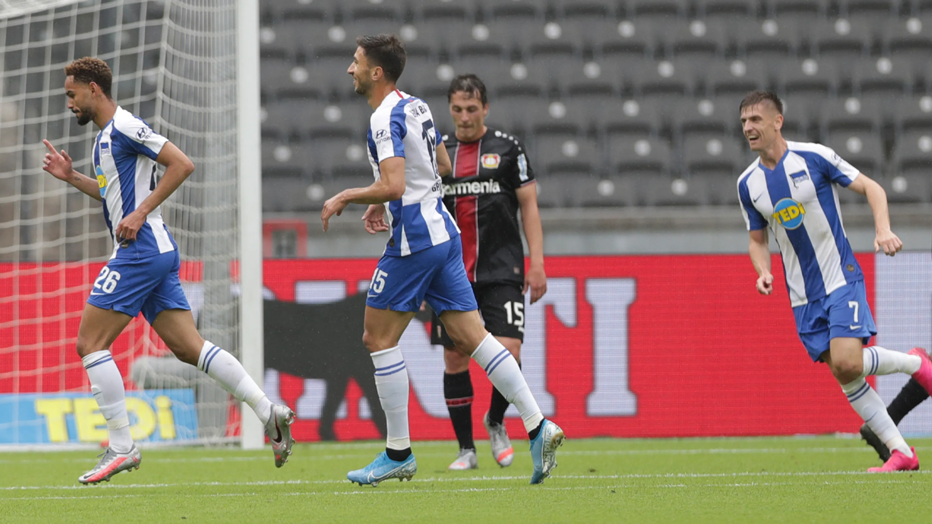 Hertha op voorsprong tegen Bosz door magnifieke 'dropkick' Cunha