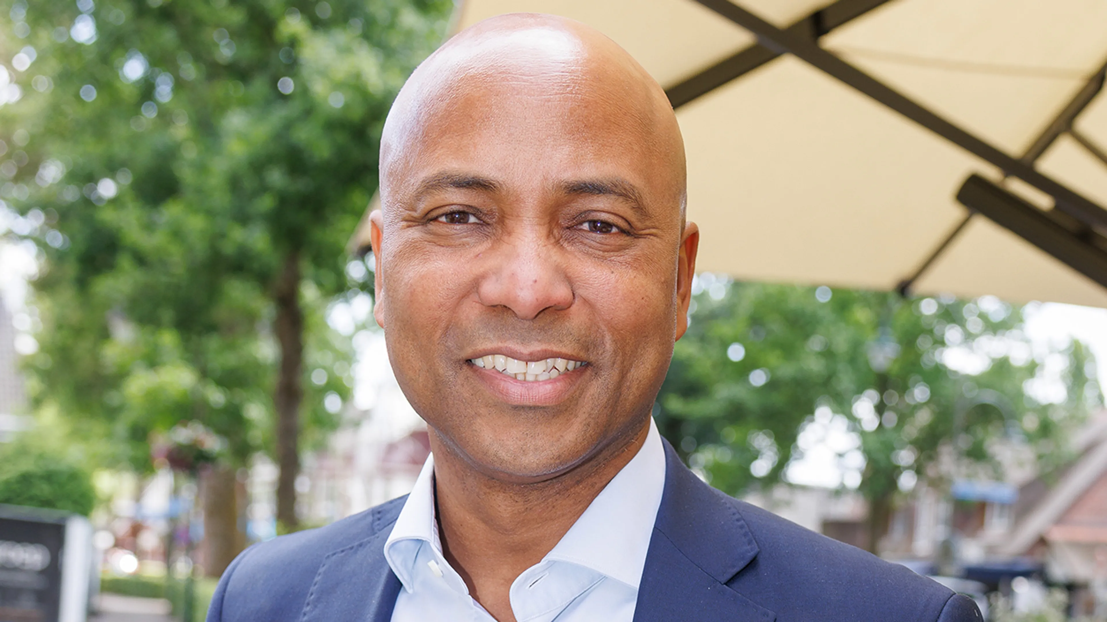 Dít is de 23 jaar jongere partner van Humberto Tan, met wie hij zijn vierde kind verwacht