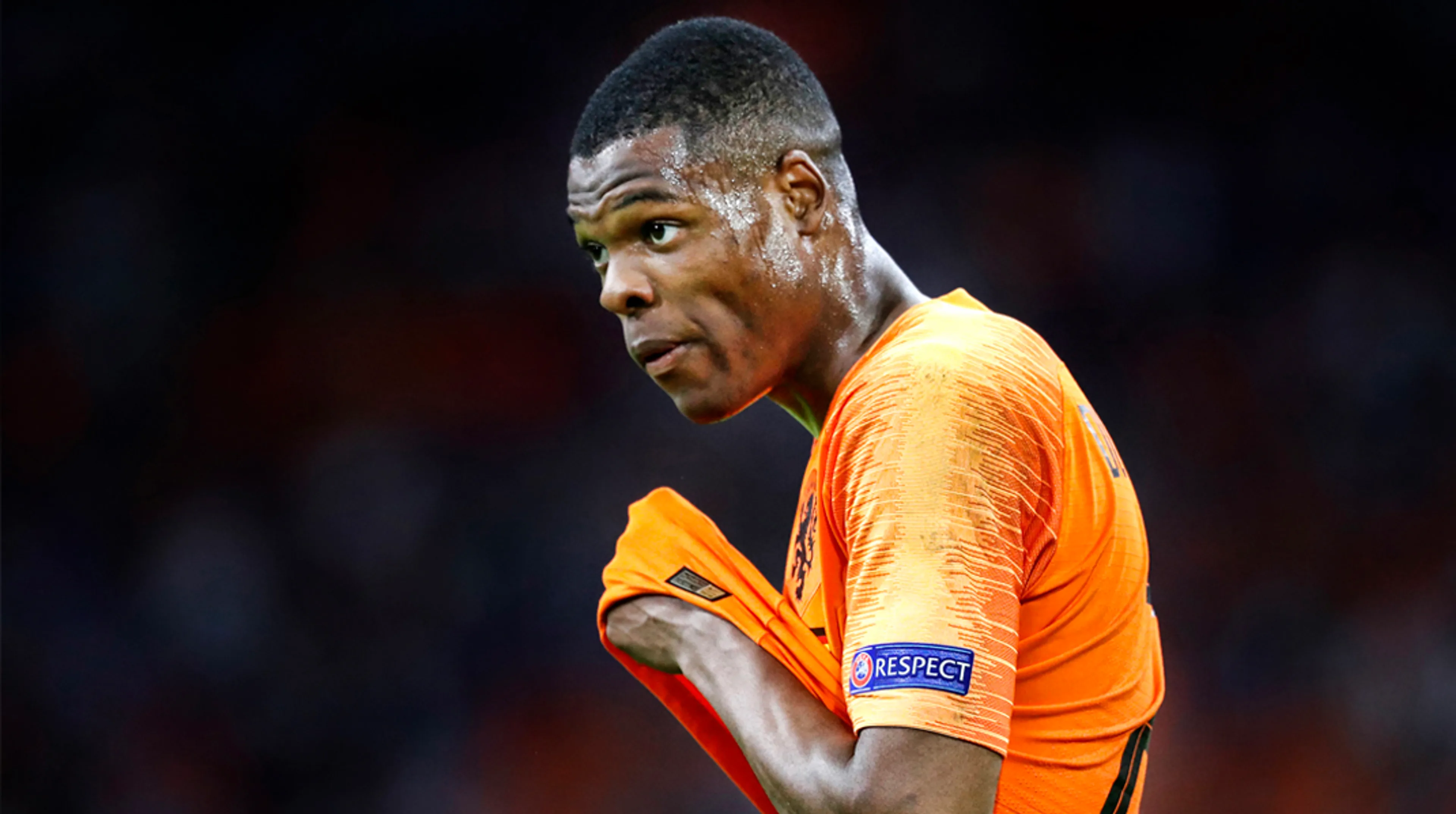 Opstelling Oranje: Dumfries krijgt voorkeur boven Tete