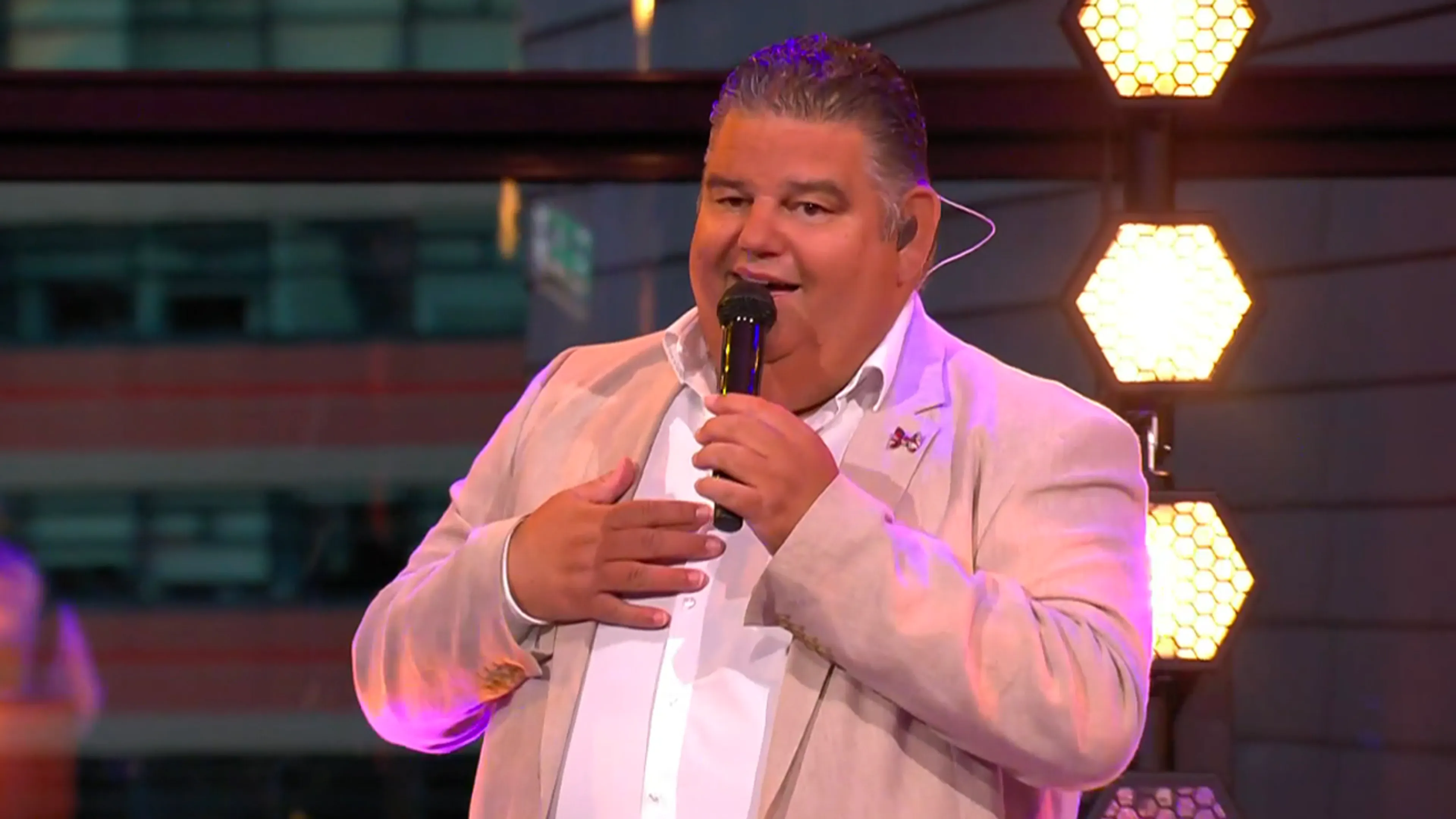 Django Wagner treedt dinsdagavond op bij De Oranjezomer!