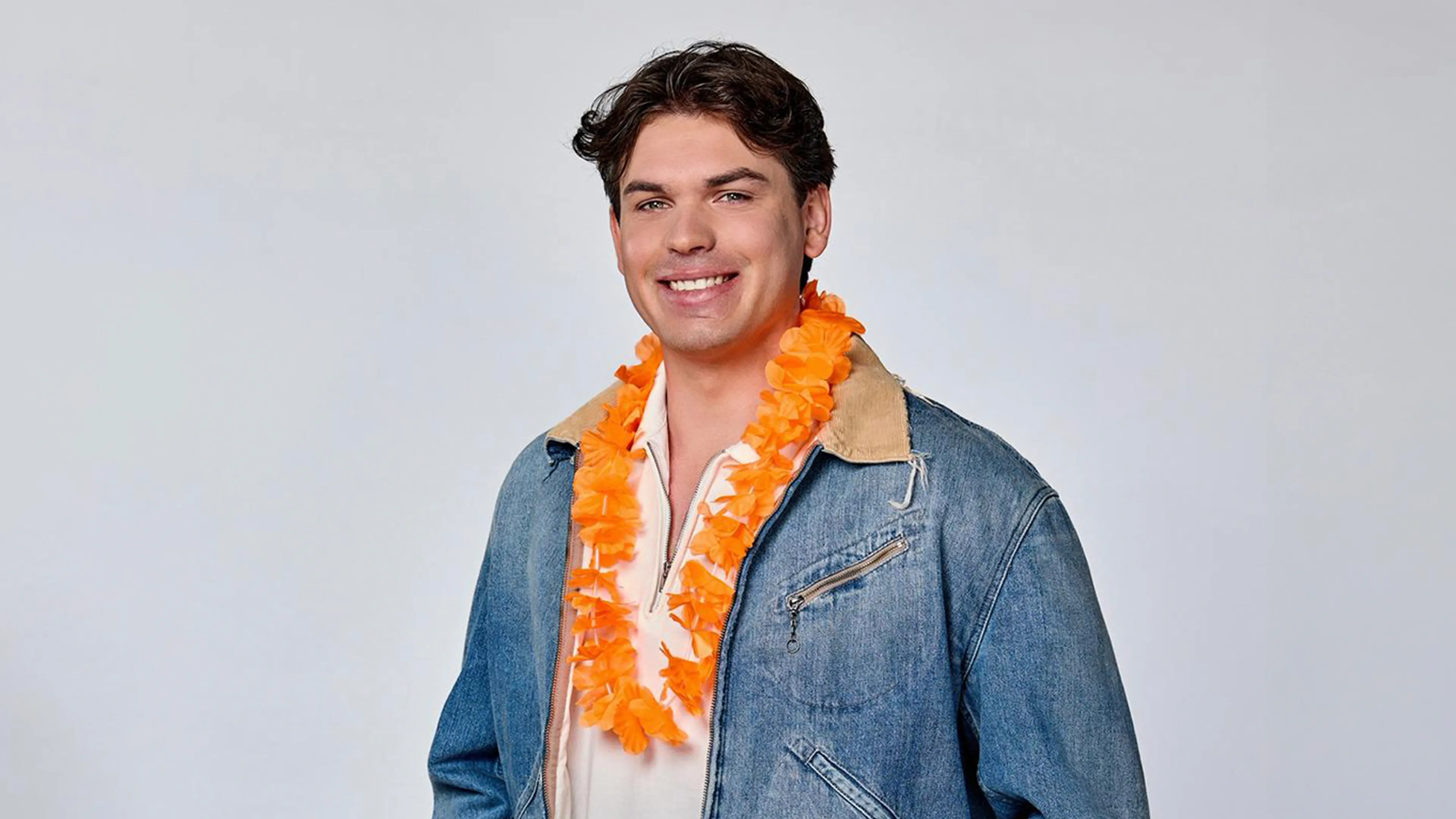 Deze bekende namen zijn te zien in het nieuwe SBS6-programma Het Oranje Café!