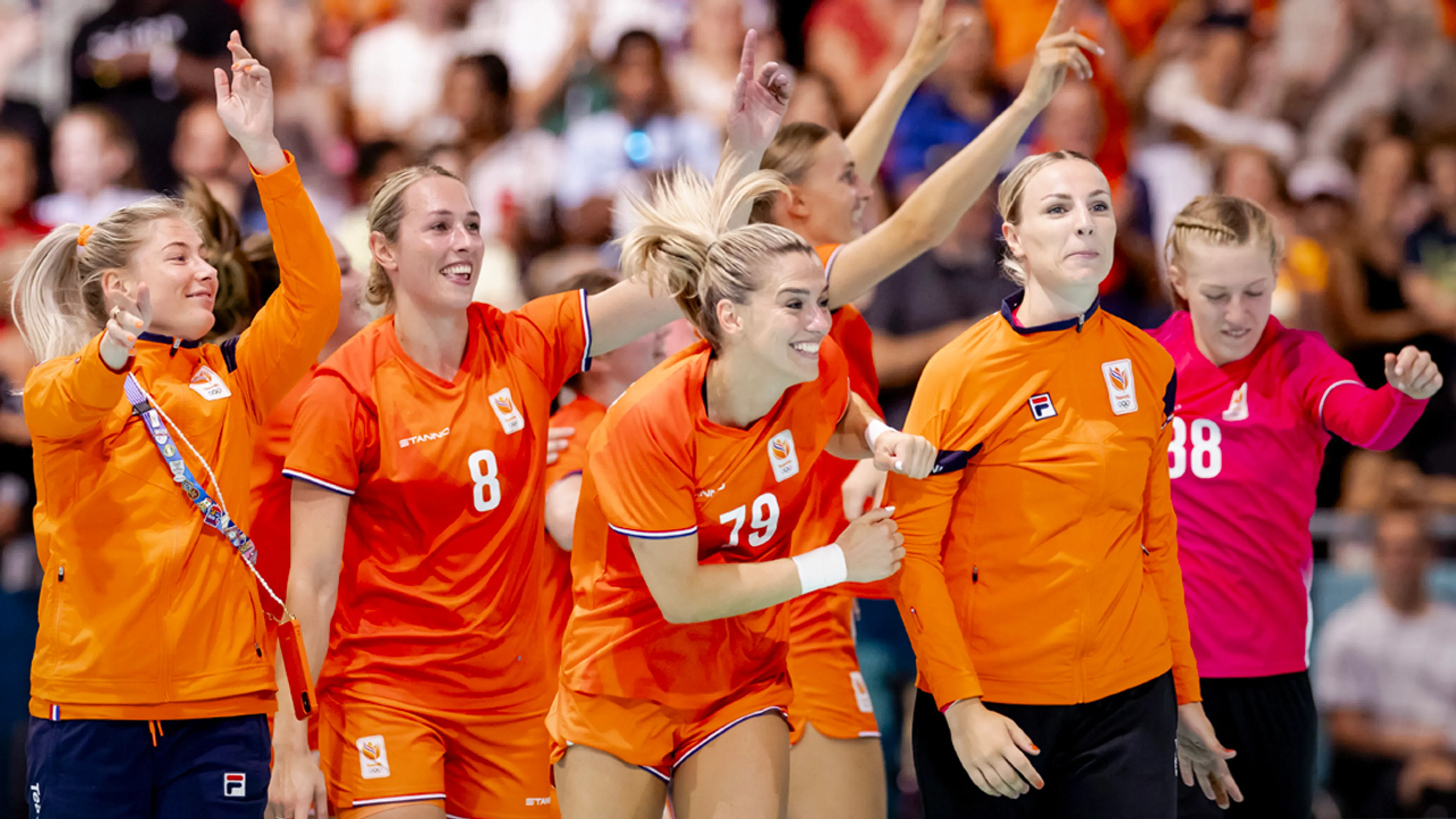 Nederlandse handbalsters verslaan ook Brazilië en staan in kwartfinales