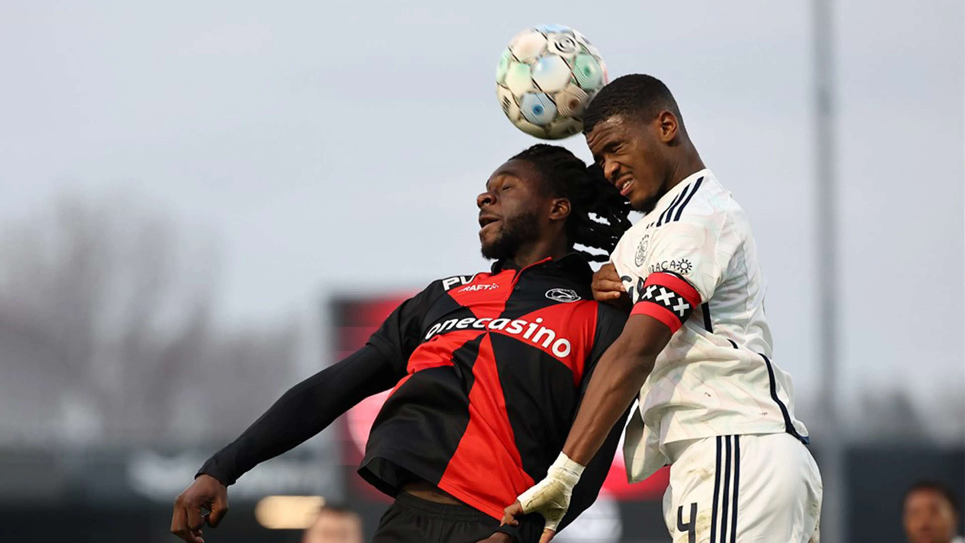 Jorrel Hato jongste aanvoerder in geschiedenis Ajax