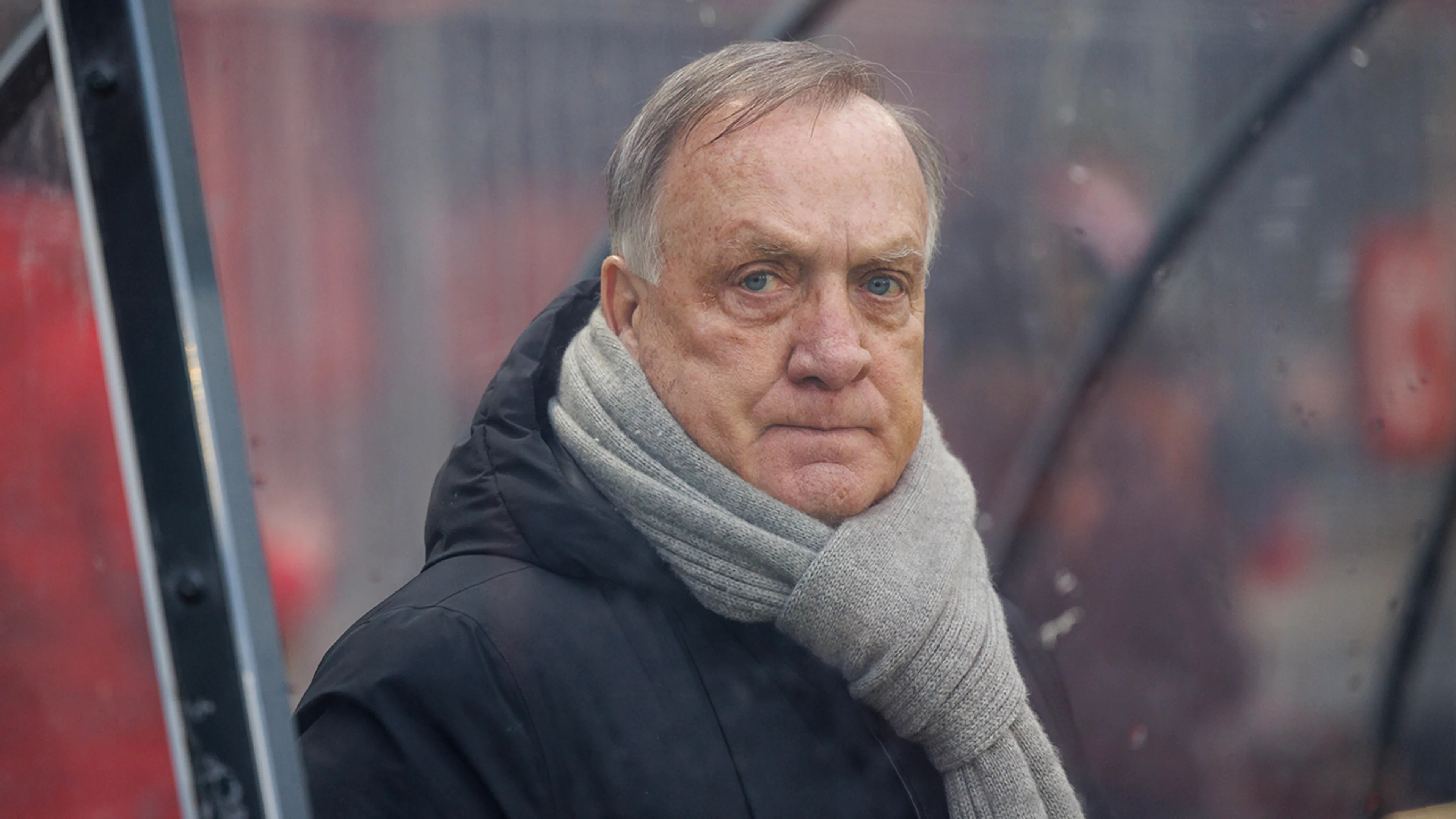 'ADO Den Haag wil langer door met Dick Advocaat'