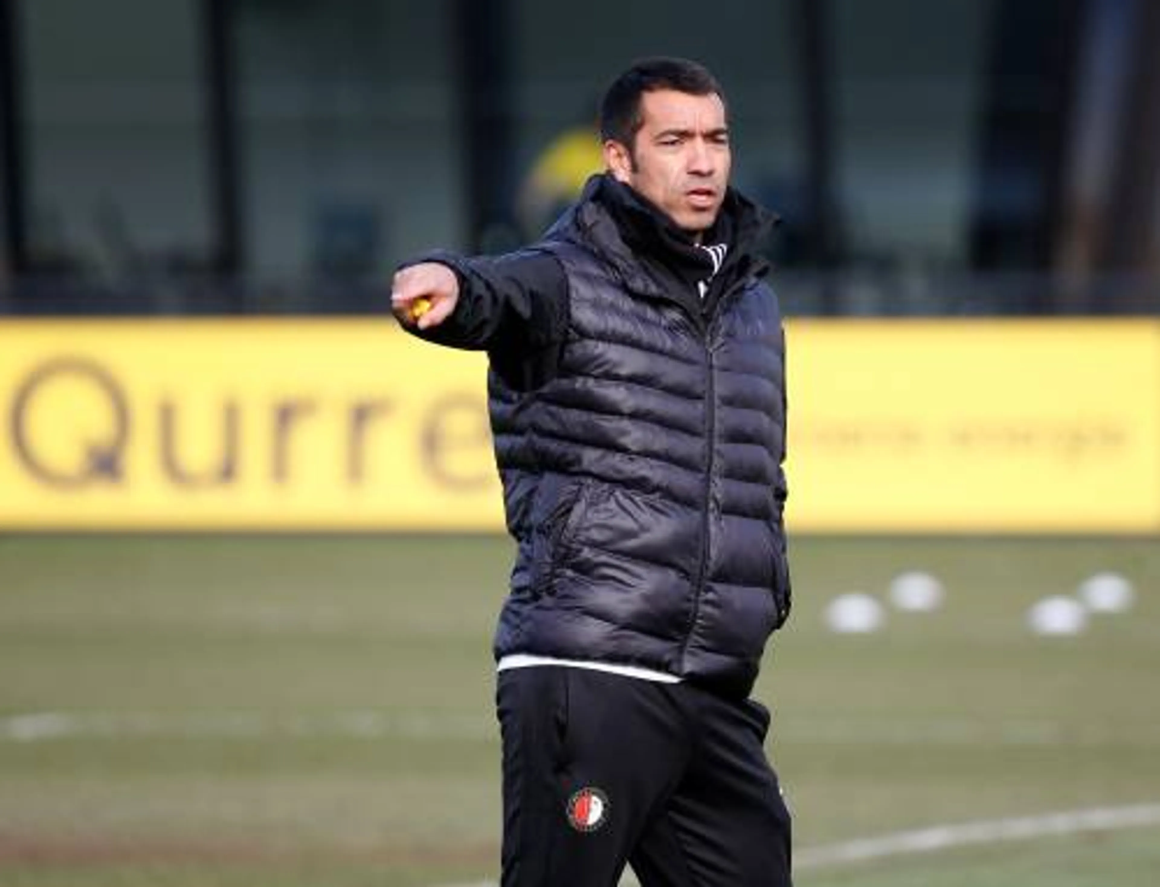 Van Bronckhorst: in topduels staan we er wel