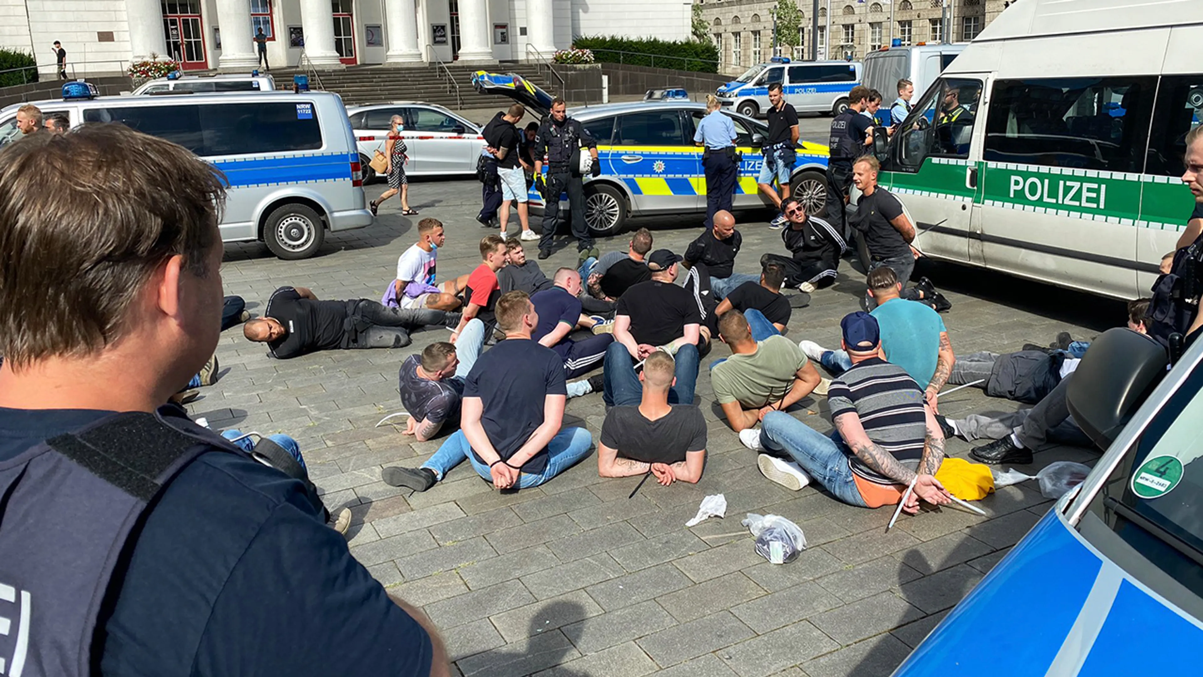 Feyenoord over rellende fans: 'Het is aan politie en justitie nu'