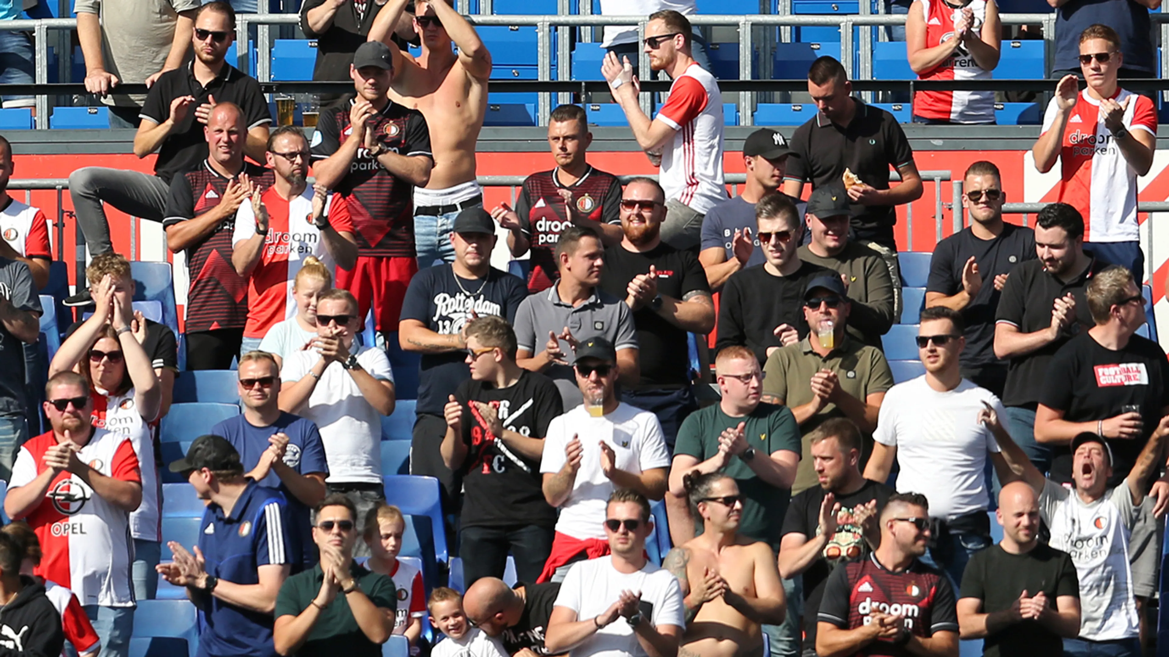 Kabinet wil voetbalstadions weer volledig openen voor publiek