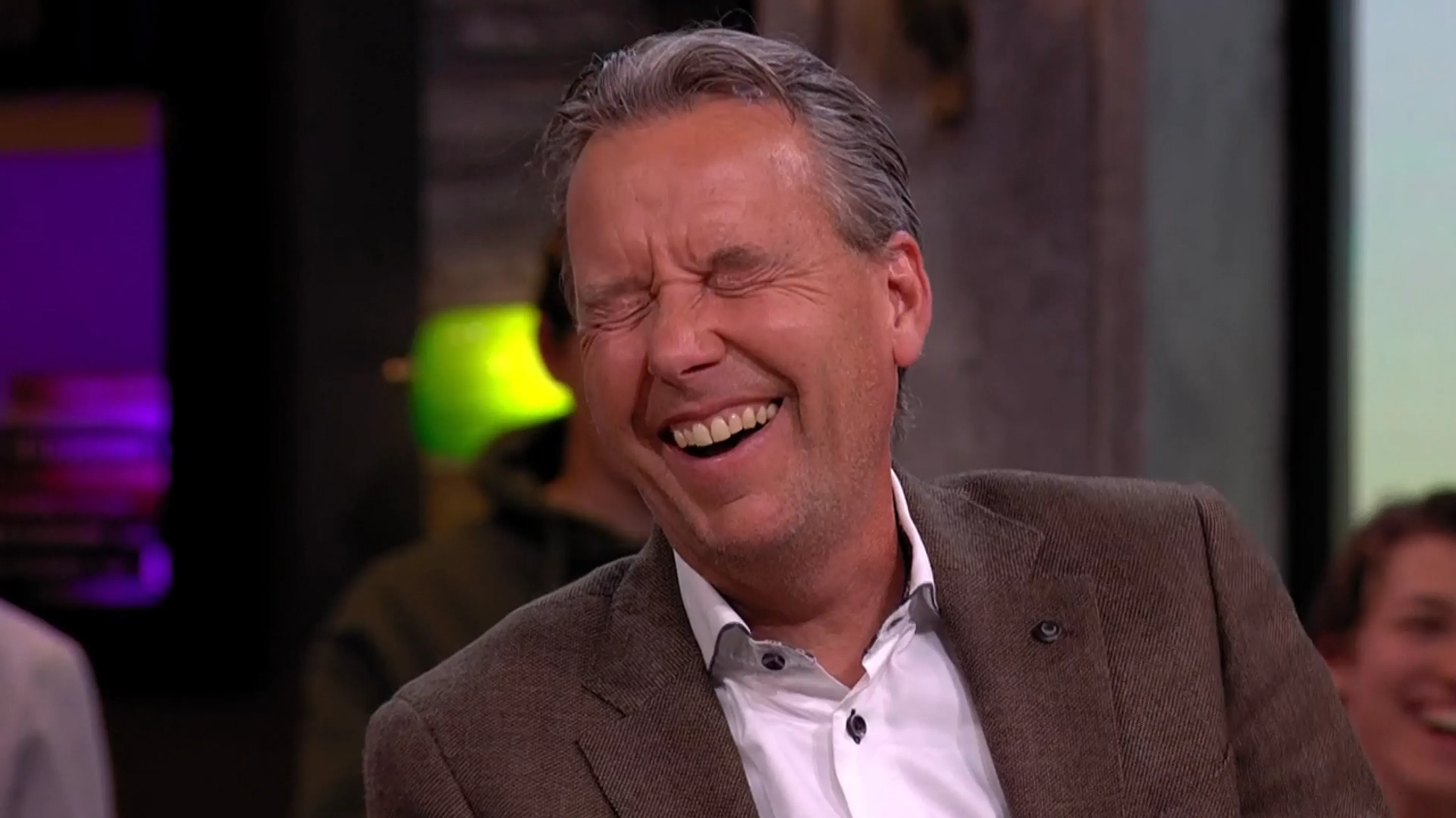 Aflevering Vandaag Inside met Valentijn Driessen, maandag 25 april 2022