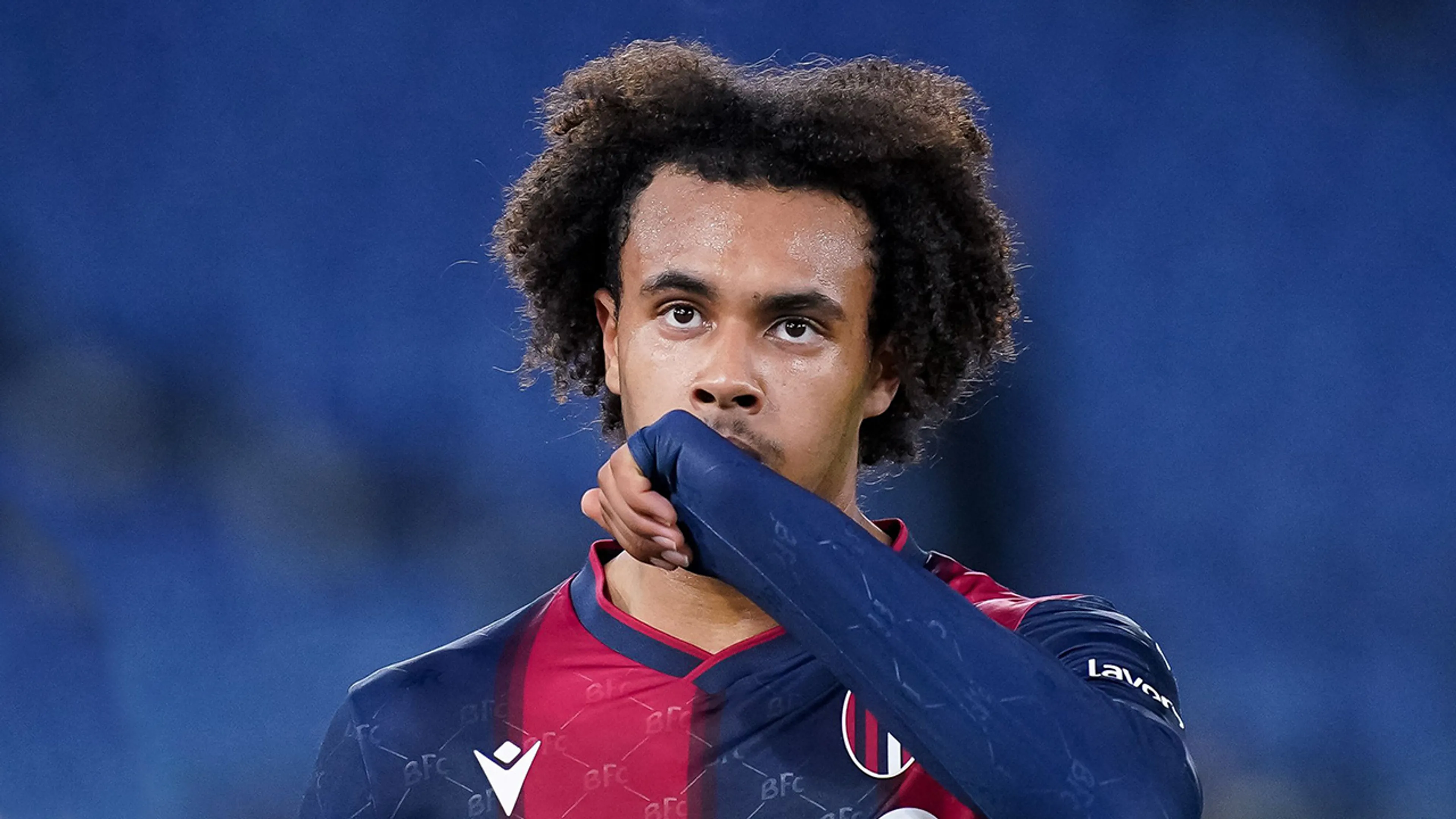 'Ajax verkiest ander type aanvaller boven Zirkzee ondanks interesse Mislintat'