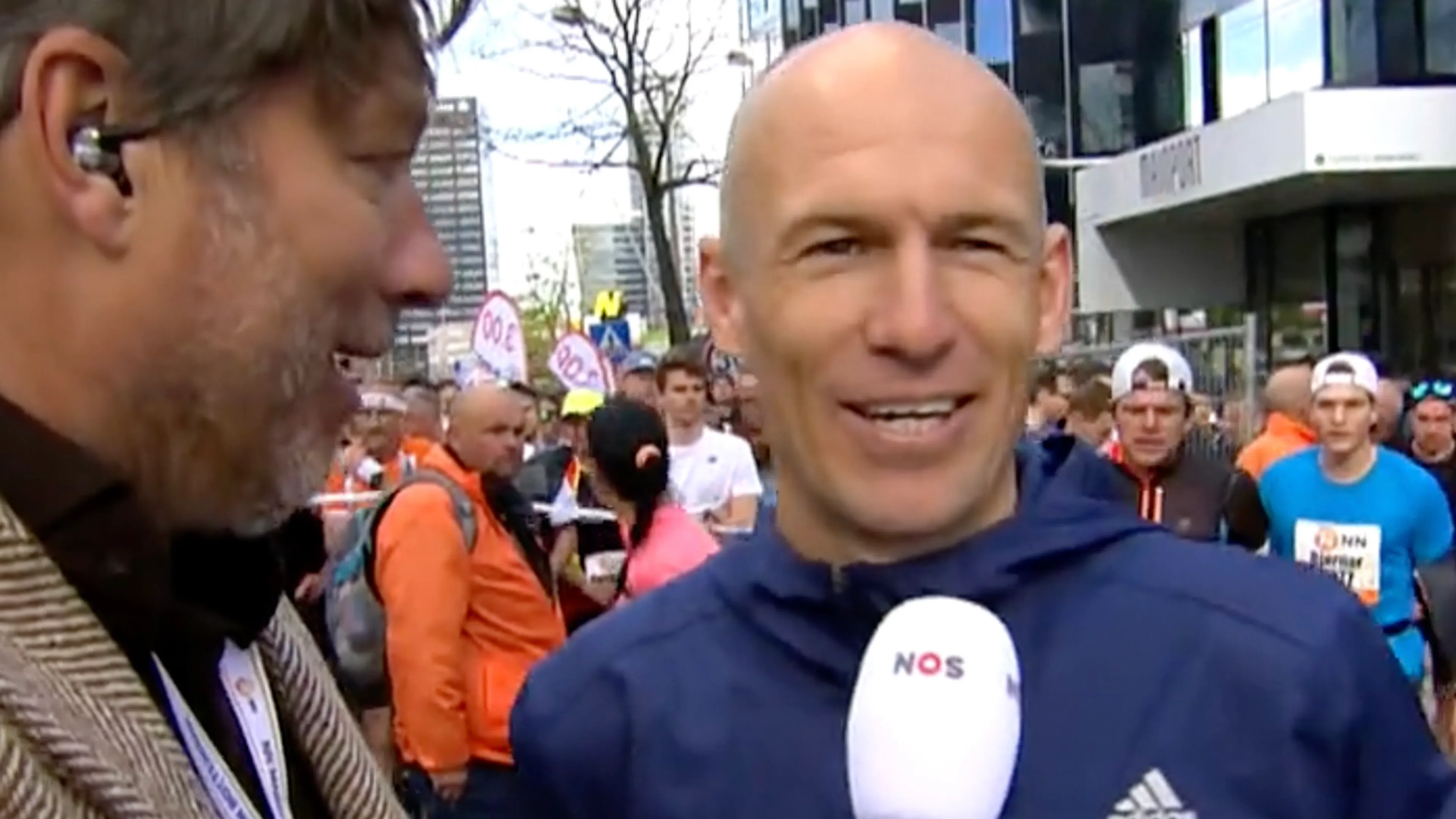 VIDEO: Arjen Robben loopt marathon Rotterdam: 'Ik ben gewoon een sportliefhebber'