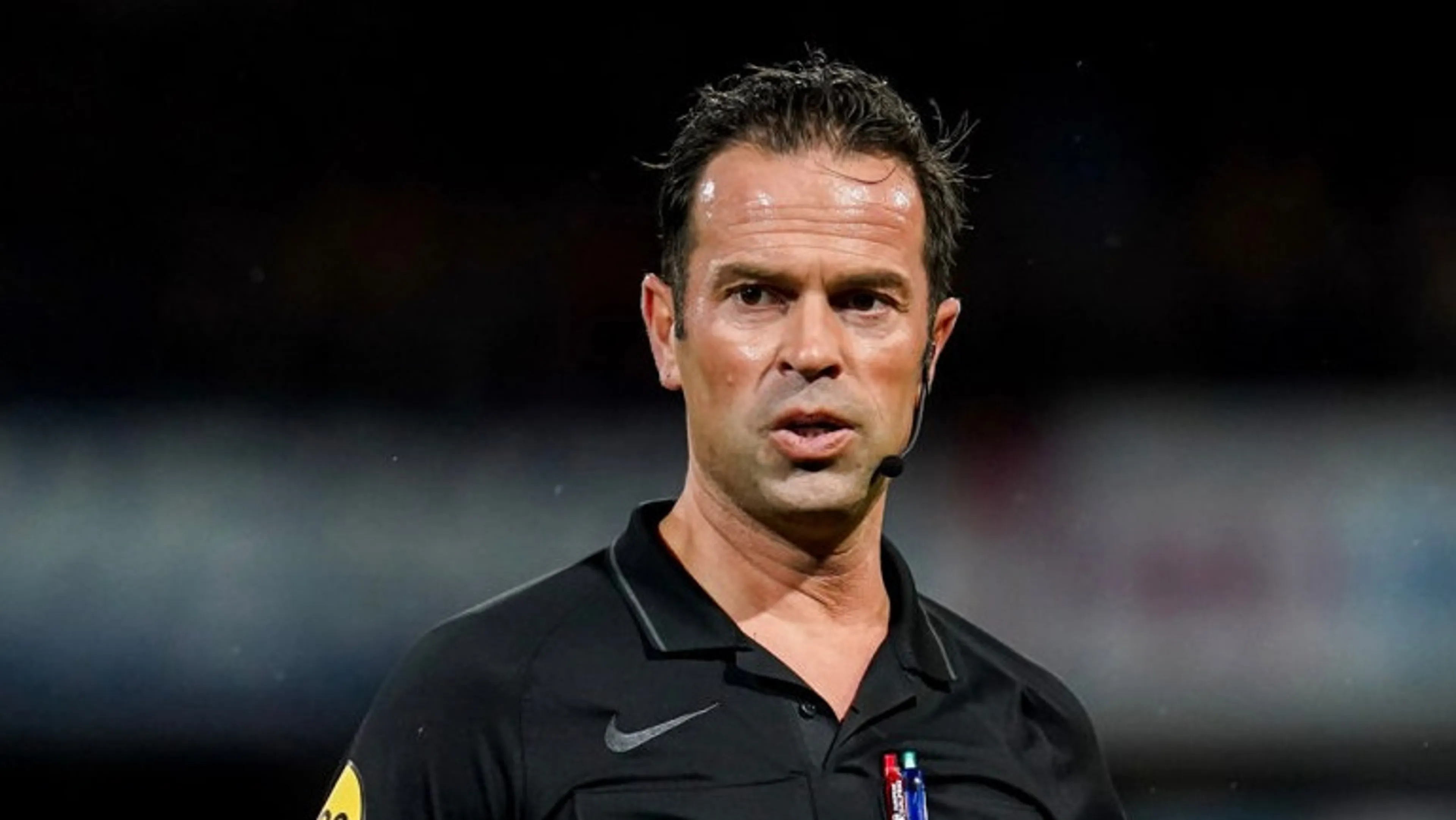 Bas Nijhuis fluit topper tussen AZ en Ajax